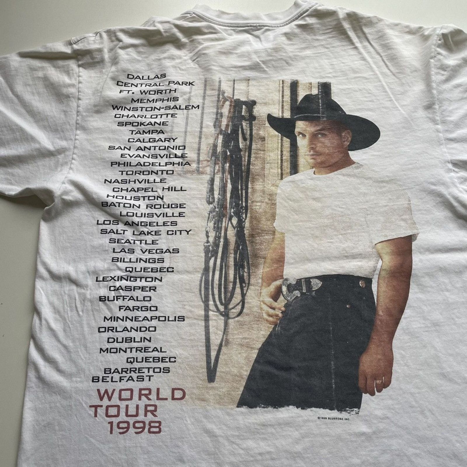 Band Tees Vintage 90s Garth Brooks T Shirt XL Sevens World Tour White Size US XL / EU 56 / 4 - 2 Thumbnail