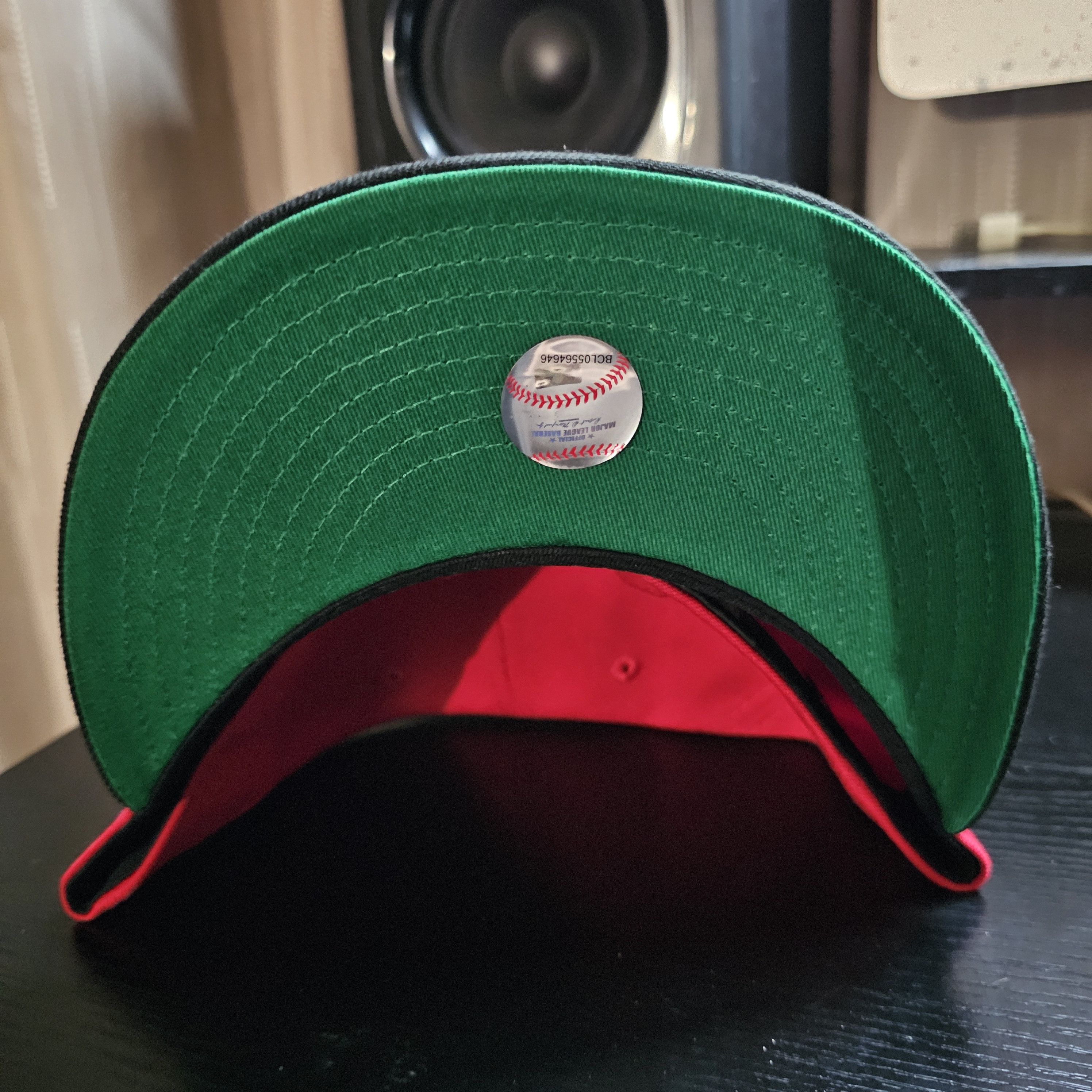 New Era Mets Home Run Apple Rare exclusive W/ Pin Size ONE SIZE - 6 Thumbnail