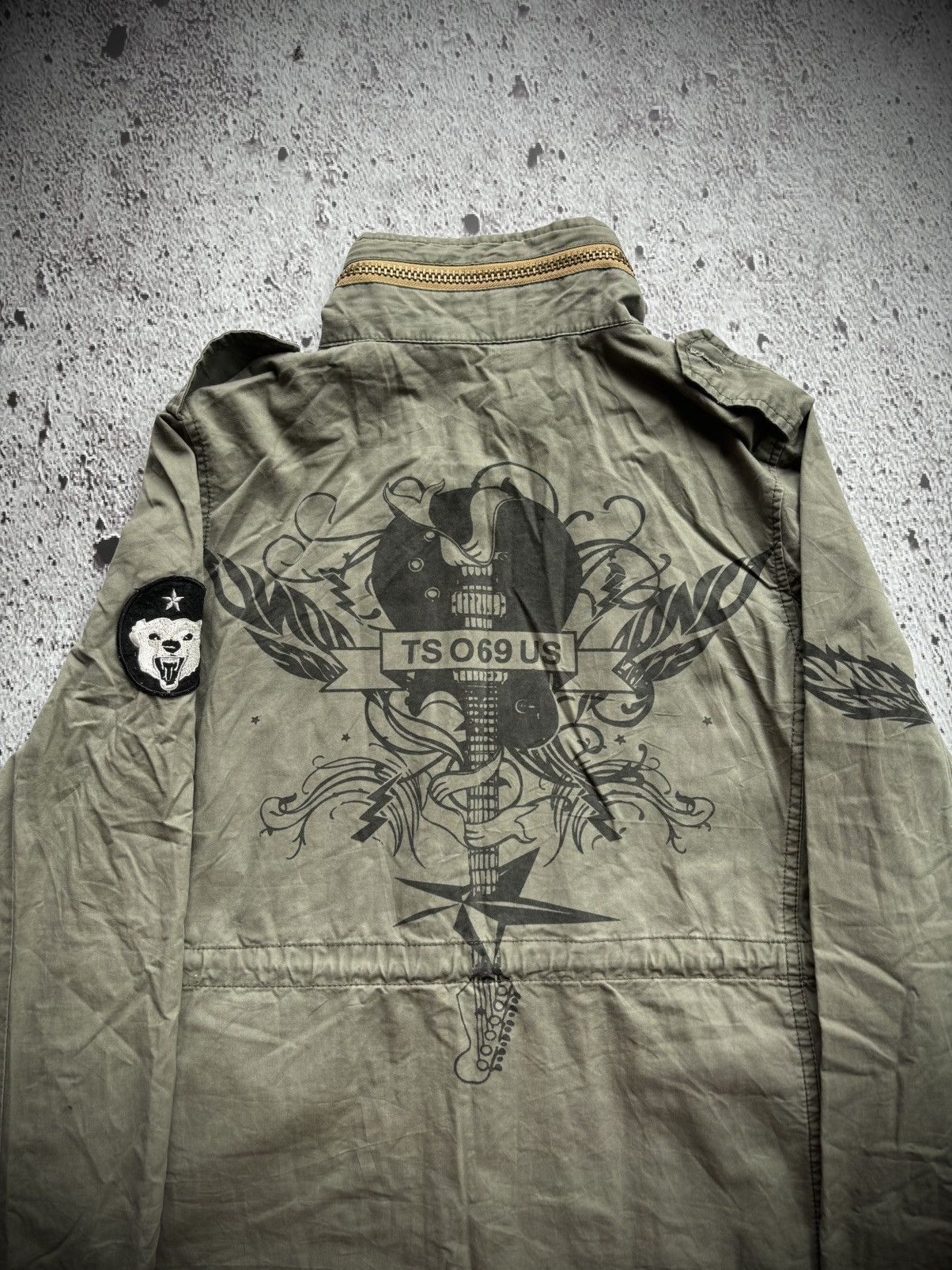 Hysteric Glamour 2000's TS O69 US Guitar Military army jacket Size US M / EU 48-50 / 2 - 6 Thumbnail