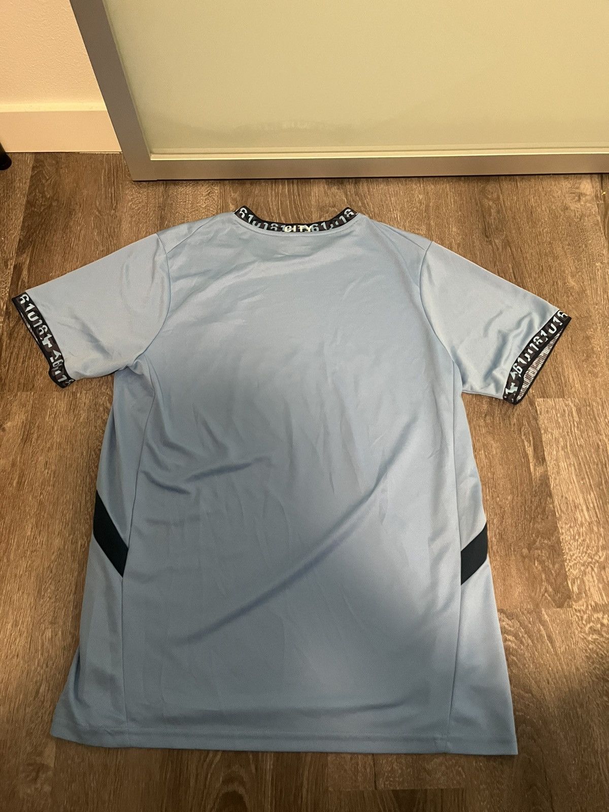 Puma Man city jersey Size US L / EU 52-54 / 3 - 2 Thumbnail