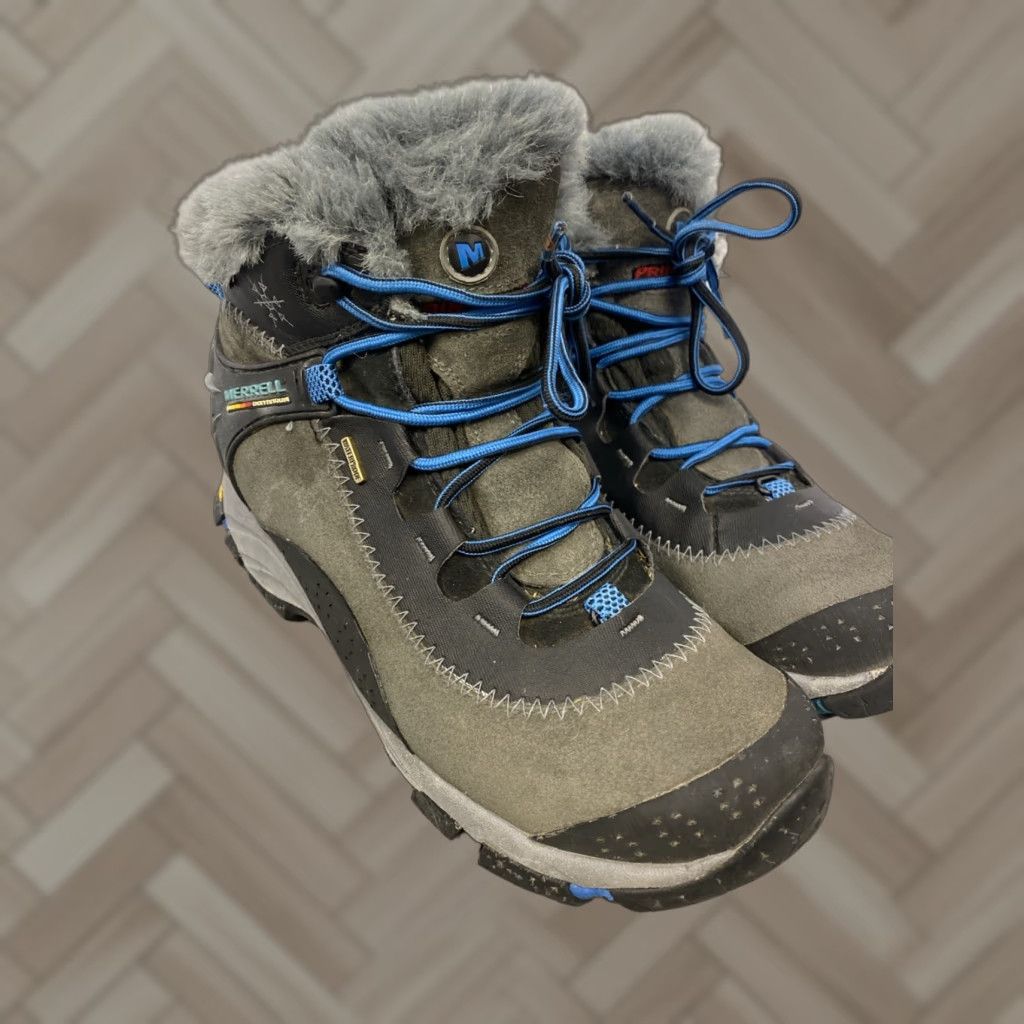 Merrell Merrell Boots Arc 6 Beluga Women’s 7 Gray Suede Waterproof Hiking /0101 Size US 7 / IT 37 - 1 Thumbnail