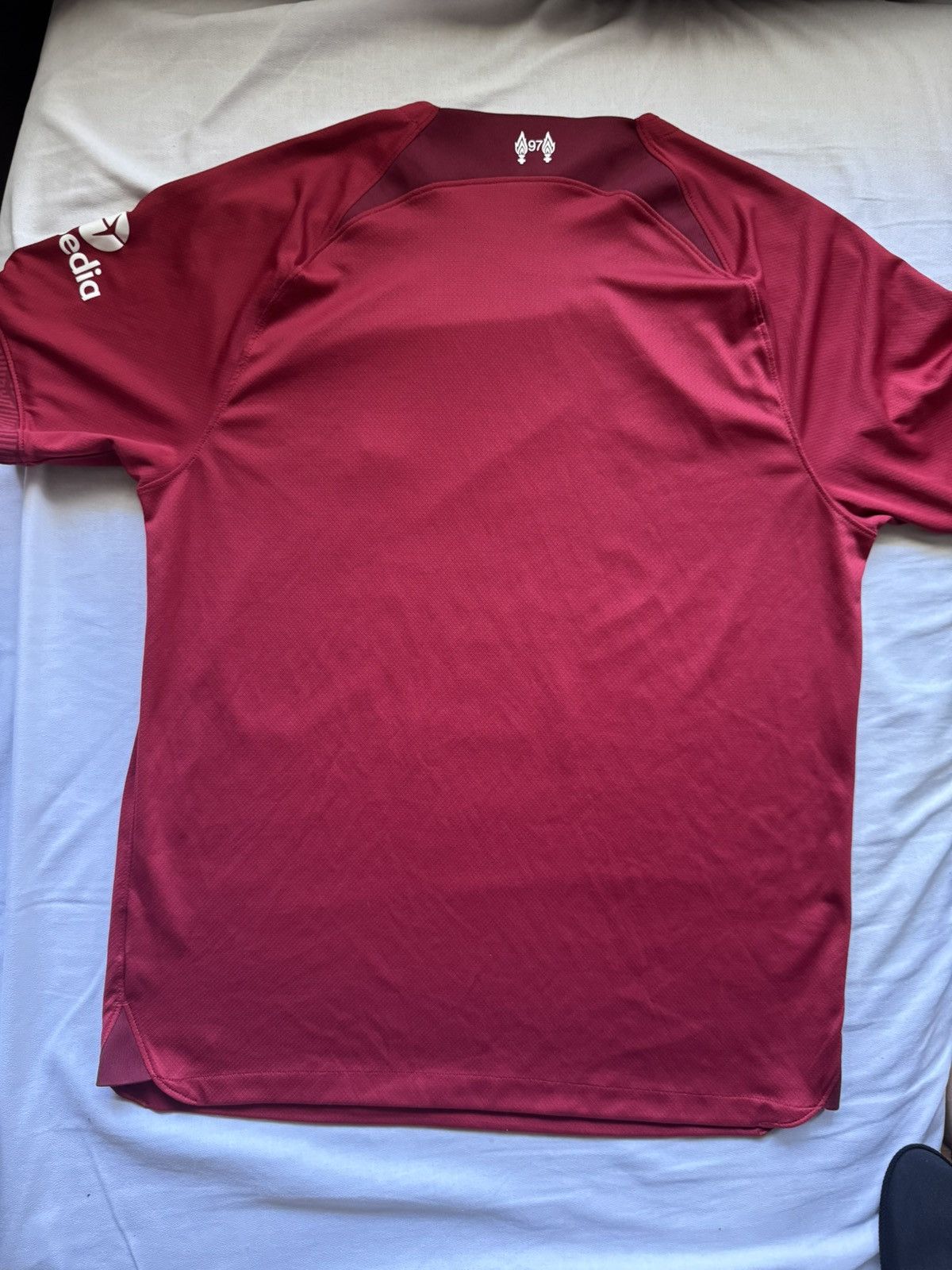 Nike Liverpool Red Home Nike Kit Jersey 22/23 Size US L / EU 52-54 / 3 - 2 Thumbnail