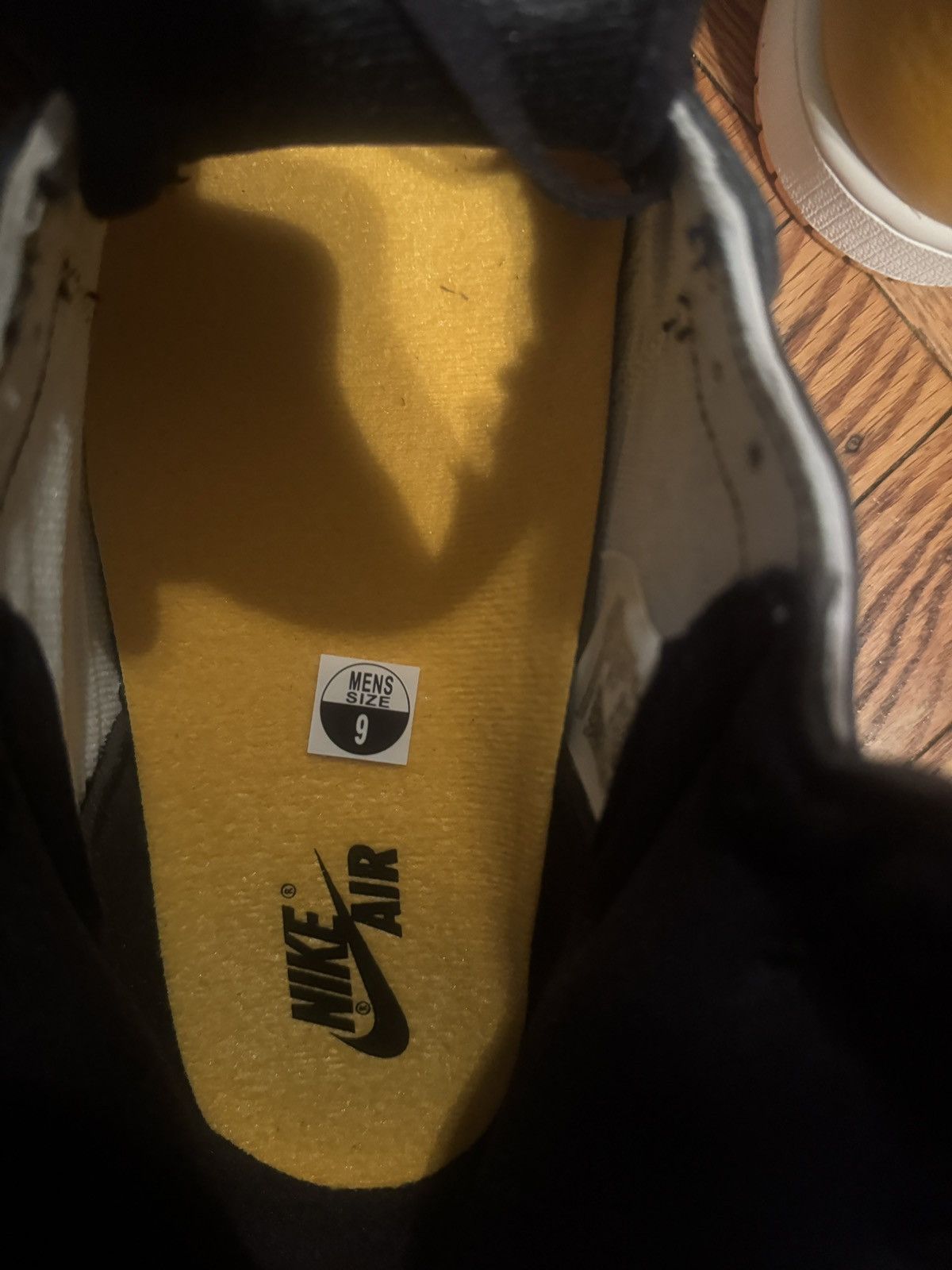Nike air jordan retro high OG yellow Size US 9 / EU 42 - 5 Thumbnail