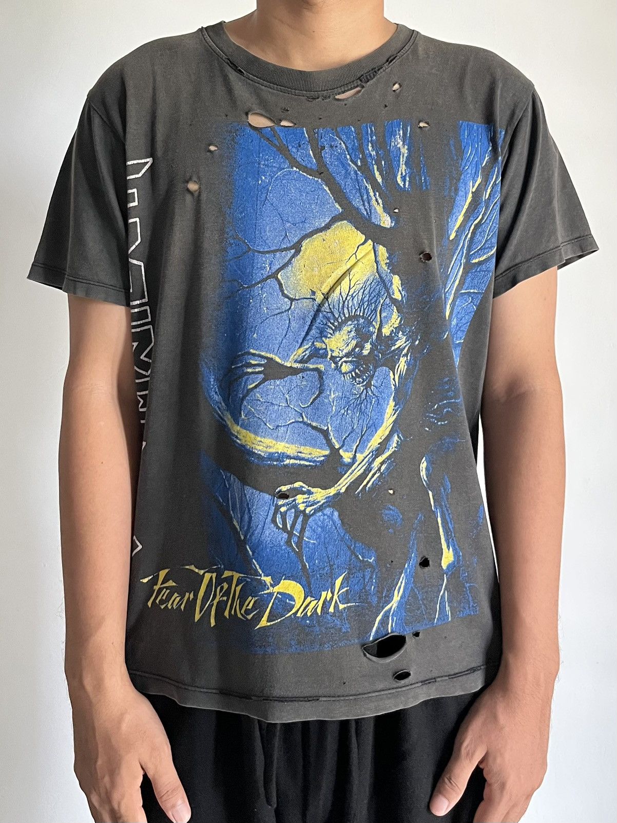 Band Tees × Vintage Vintage Thrashed Iron Maiden Tee Size US M / EU 48-50 / 2 - 6 Thumbnail