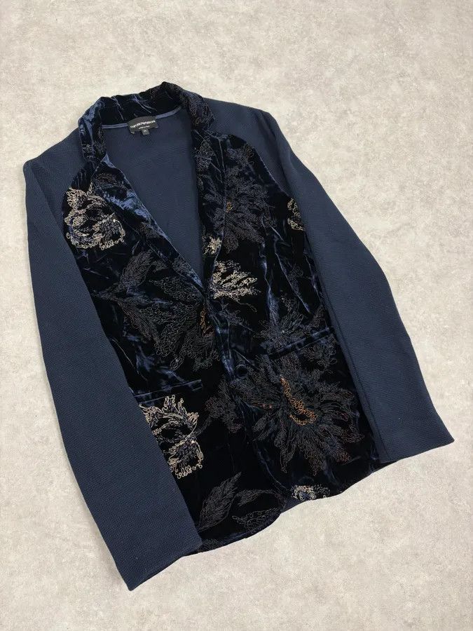 Emporio Armani AW2018 Emporio Armani Black Floral Velvet & Navy Jacket Size US S / EU 44-46 / 1 - 4 Thumbnail