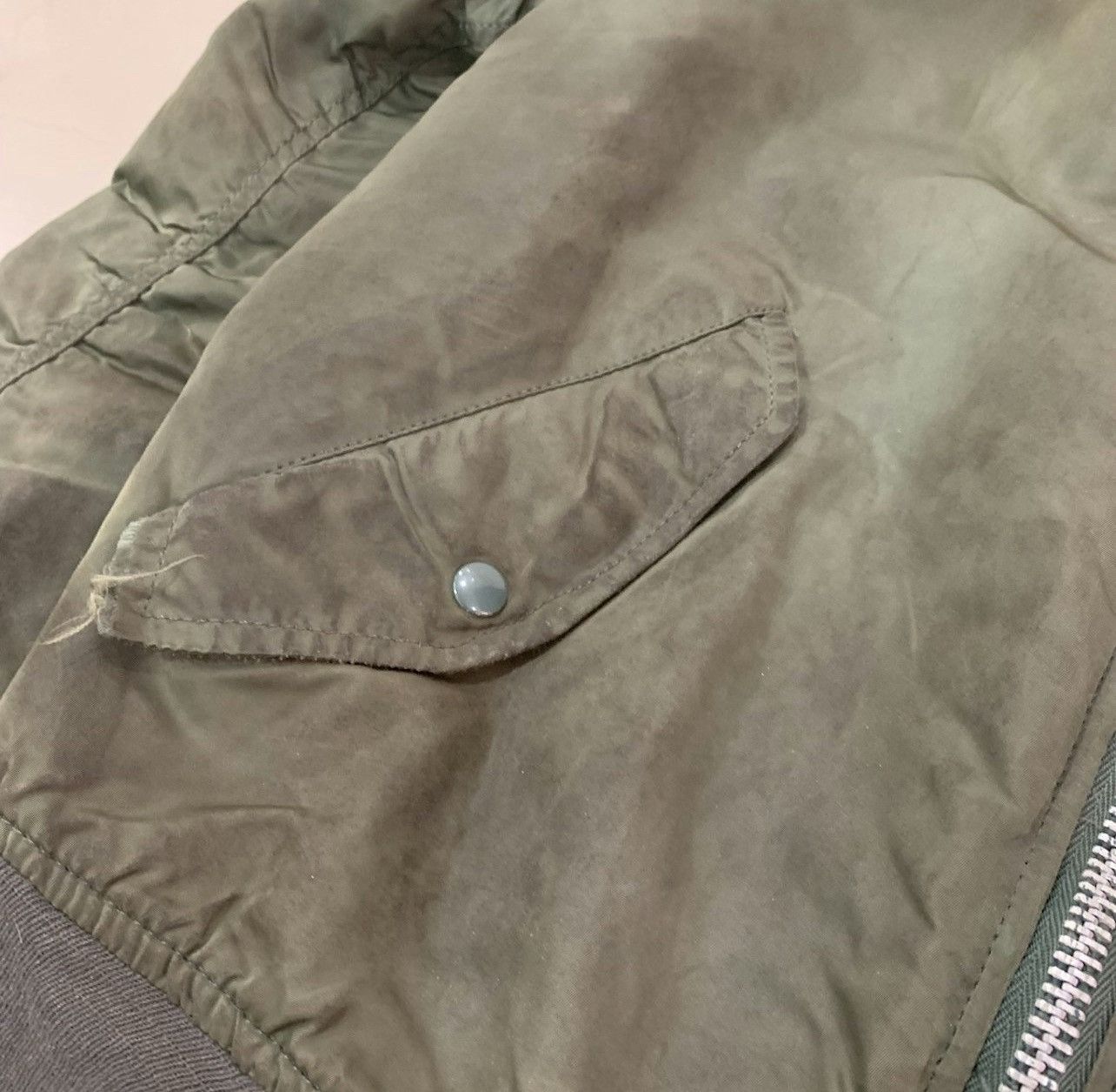 Alpha Industries Distressed Alpha Industries MA-1 Reversible Bomber Jacket Size US M / EU 48-50 / 2 - 15 Thumbnail