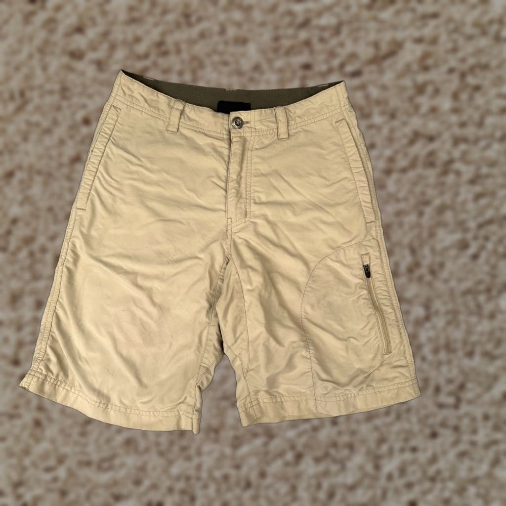 Patagonia Shorts Men 28 Beige Cargo Zipper Pocket Hiking Camping 28x10 Shorts Mens Beige Cargo Baggy?