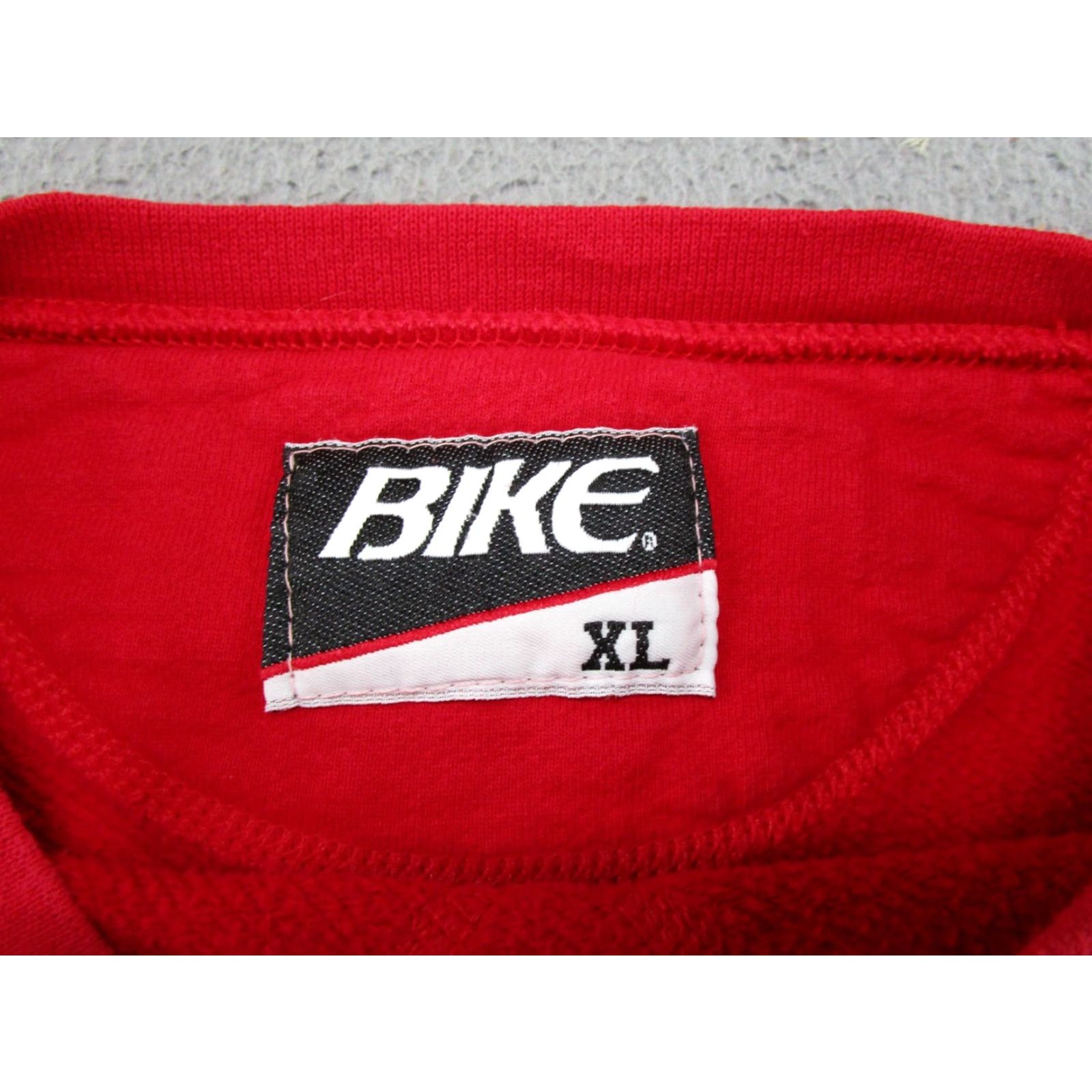 Spell VINTAGE BIKE Wisconsin Badgers Sweatshirt Mens XL Red 90s Sports Pullover Crew Neck Long Sleeve All Seasons Size US XL / EU 56 / 4 - 3 Thumbnail