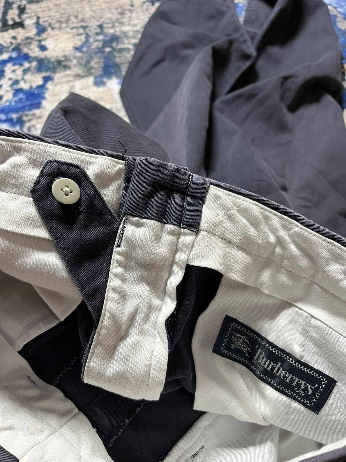 Burberry × Designer × Vintage ⚡️Vintage Burberrys Khakis Straight Cut Pants 90s Size US 32 / EU 48 - 16 Thumbnail