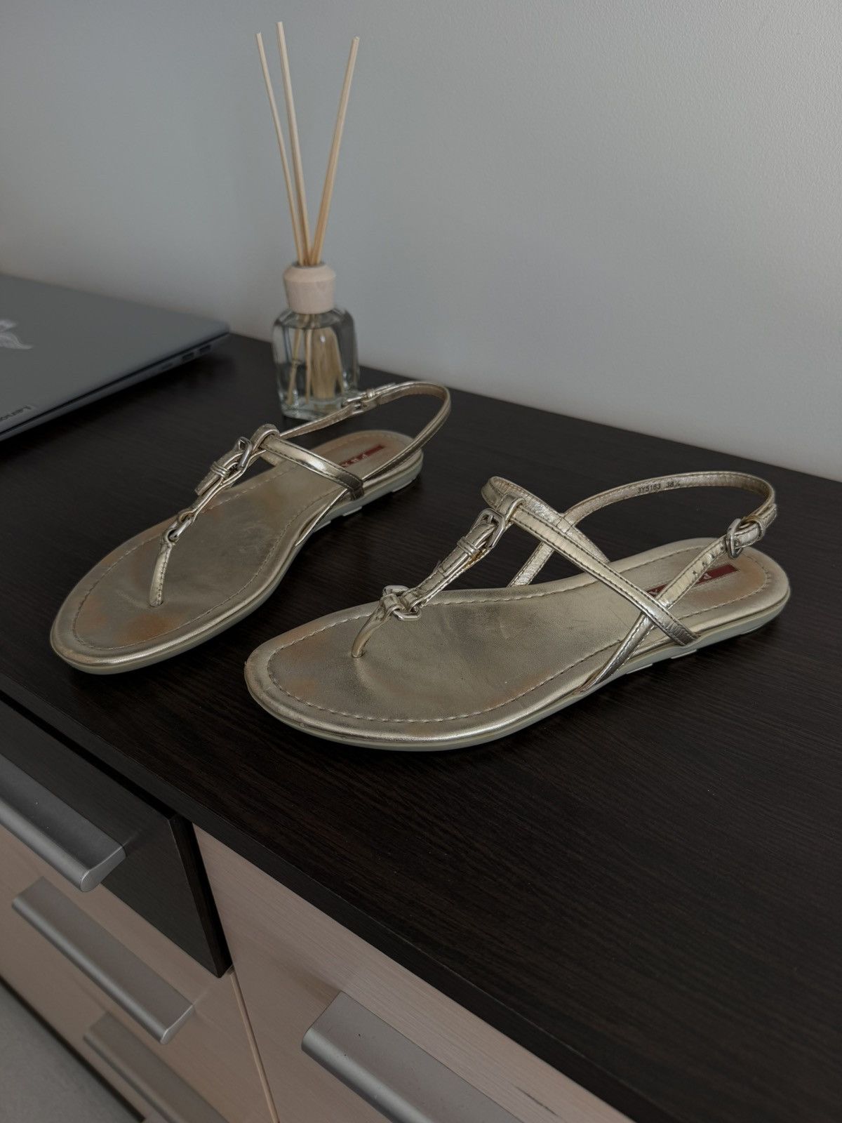 Prada Prada gold Metallic Leather Thong Sandals Size 38 Size US 8 / IT 38 - 5 Thumbnail