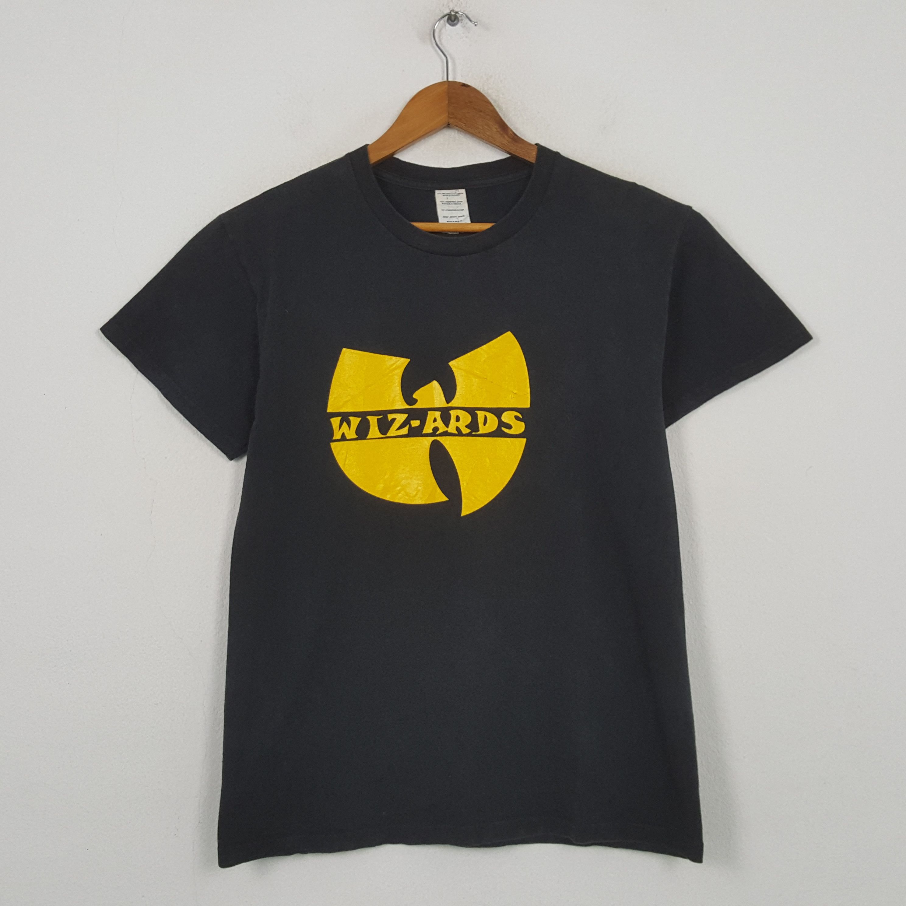 Rap Tees Vintage Wiz Ards Wu Tang Clan Parody Style T-shirt RR2 Size US M / EU 48-50 / 2 - 1 Thumbnail