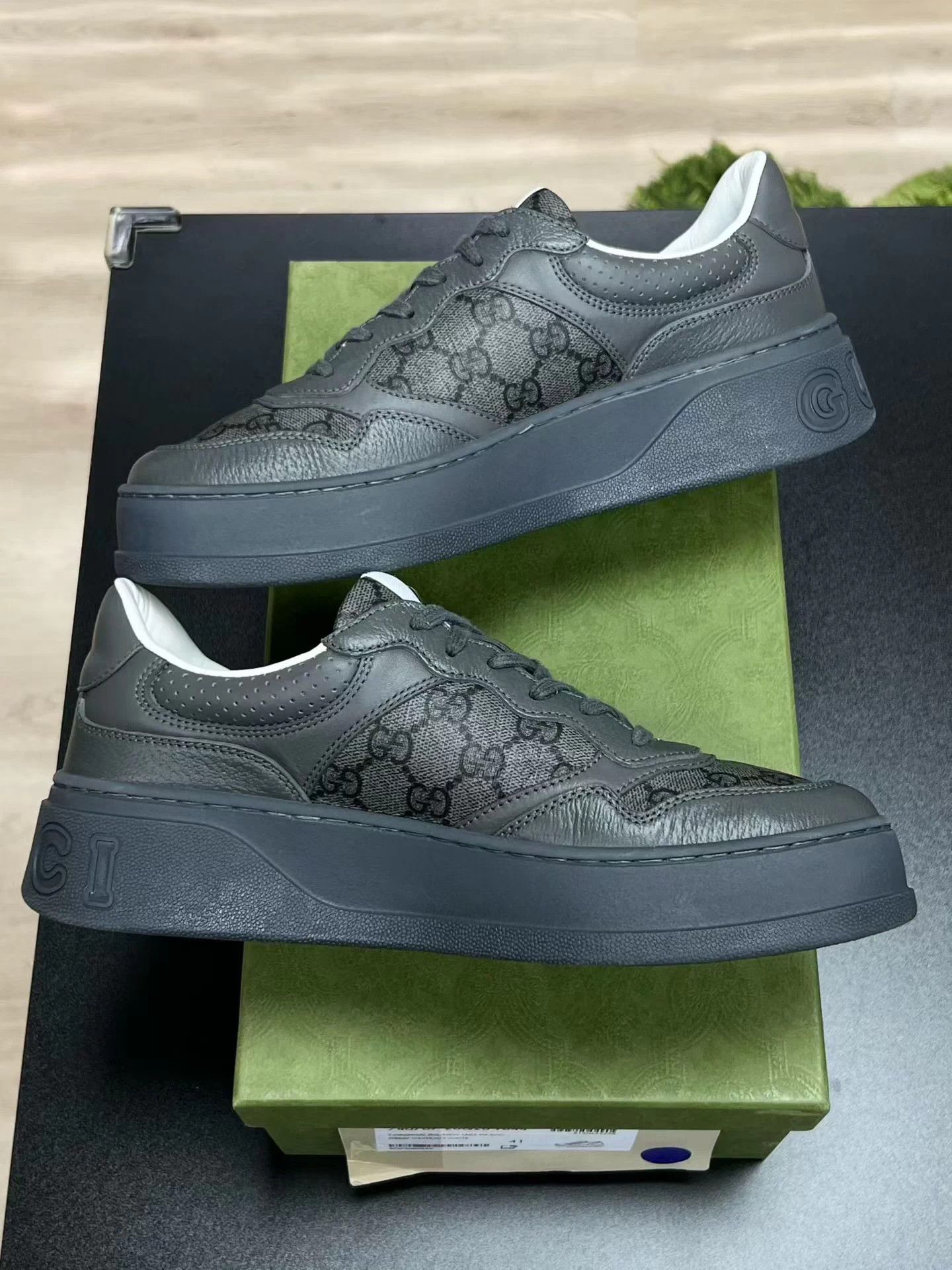 Gucci Gucci Cookie Sneakers Gray Black 41 Mint Size US 8 / EU 41 - 5 Thumbnail