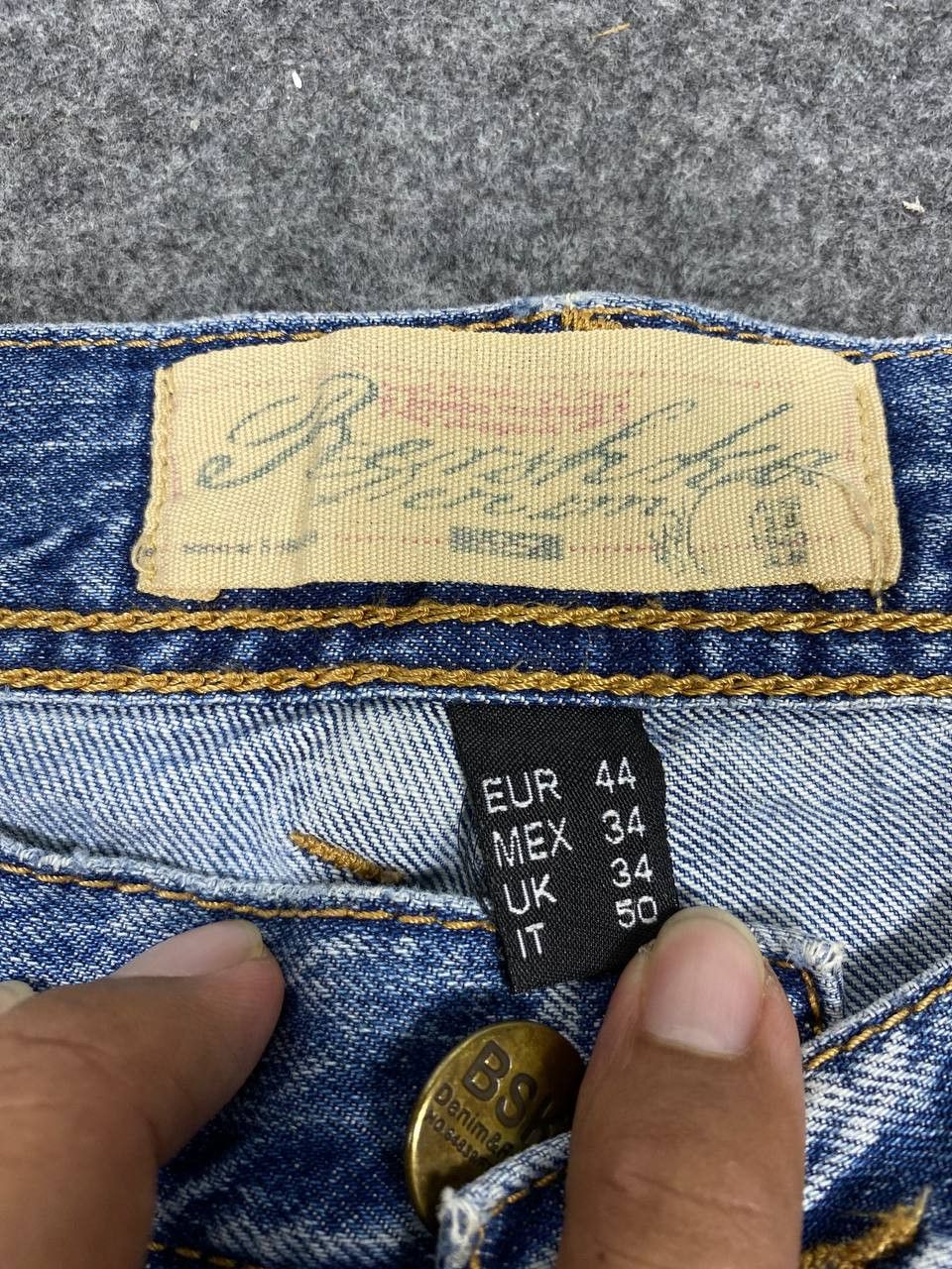 Bershka bershka distressed denim selvedgeon pocket nice design Size US 38 / EU 54 - 16 Thumbnail