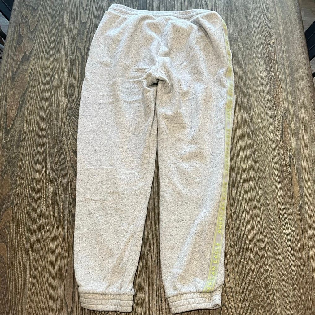American Eagle Outfitters American Eagle Ahh-mazingly Soft Jogger Pants Grey Size M Size 26" / US 2 / IT 38 - 10 Thumbnail