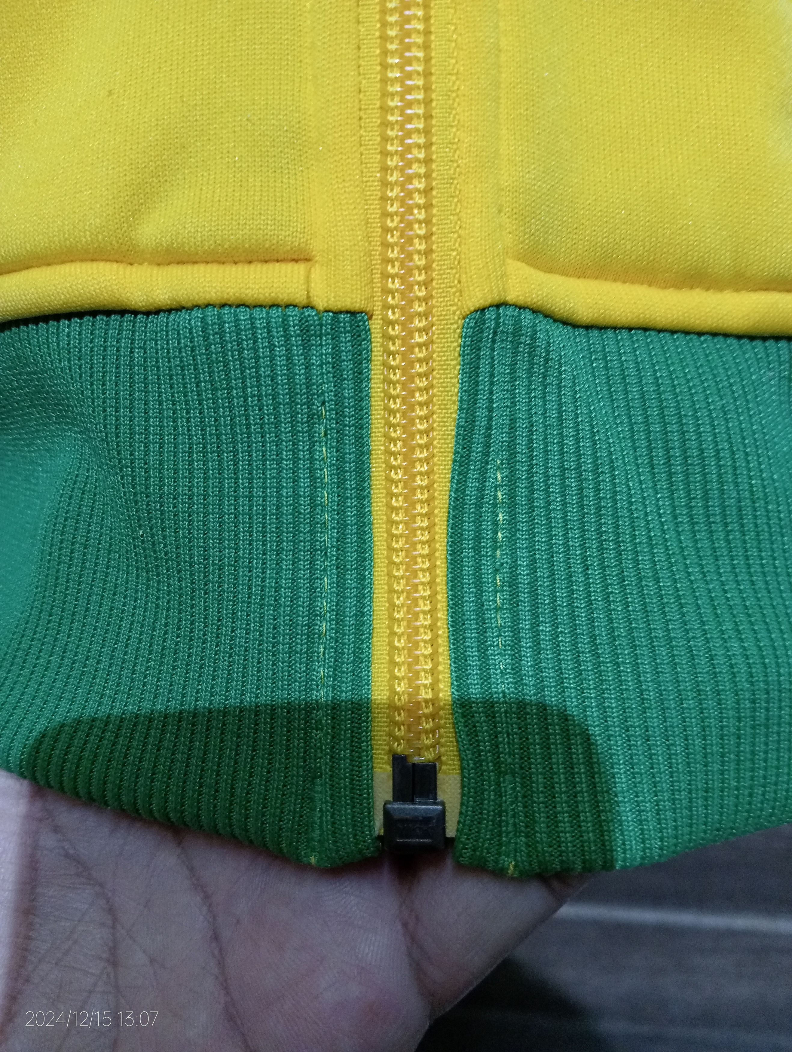 Nike Vintage Nike Futebol Brazil Track Jacket Very Rare Size US XL / EU 56 / 4 - 2 Thumbnail