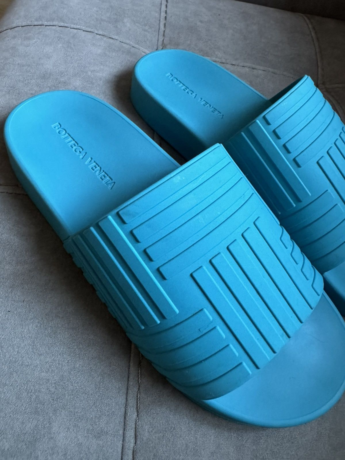 Bottega Veneta BOTTEGA VENETA sliders marked size 42 see tape measurements Size US 9 / EU 42 - 15 Thumbnail
