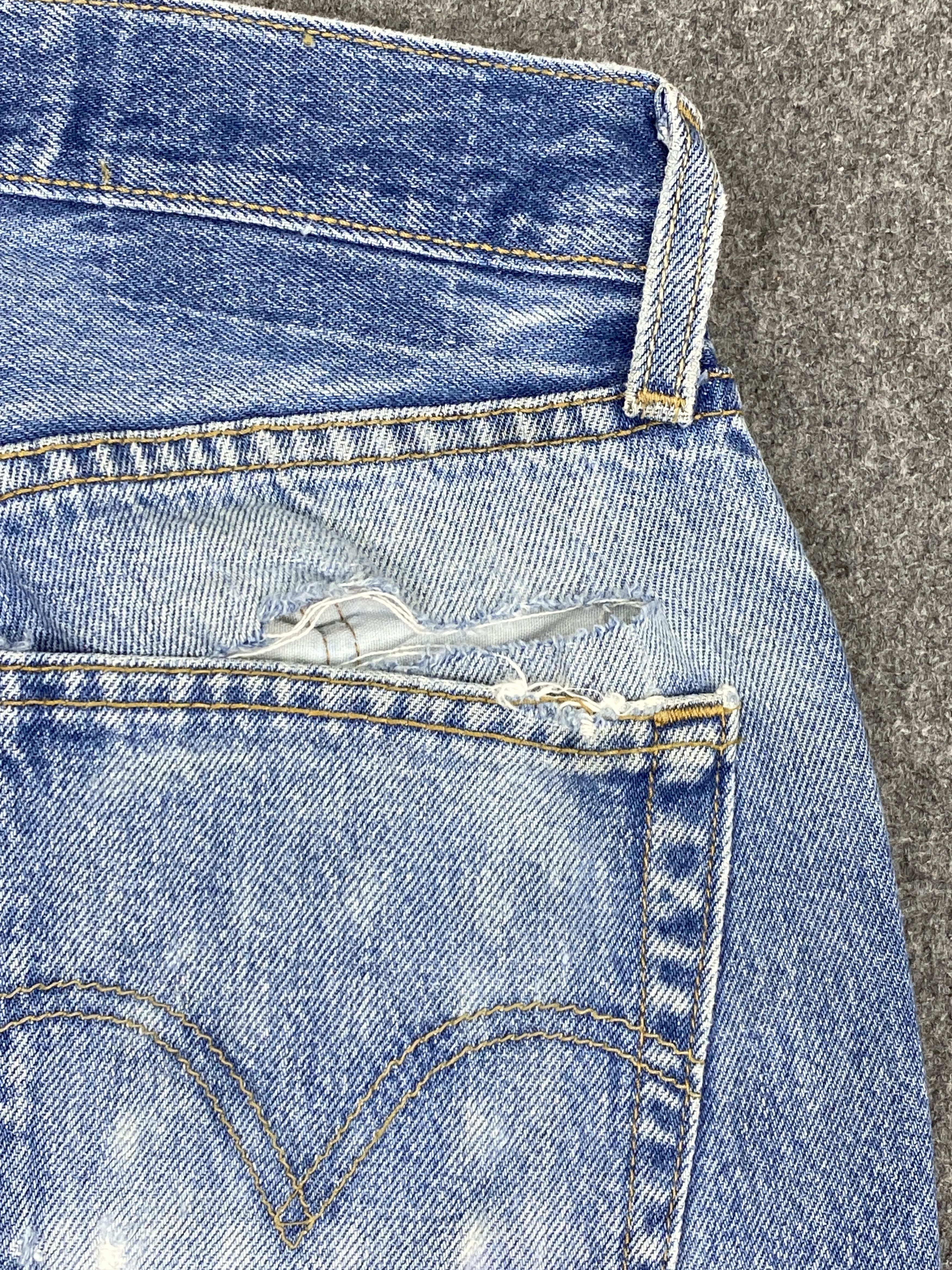 Levi's Faded Blue Vintage Levis 501 Jeans DP2773 Size US 28 / EU 44 - 16 Thumbnail