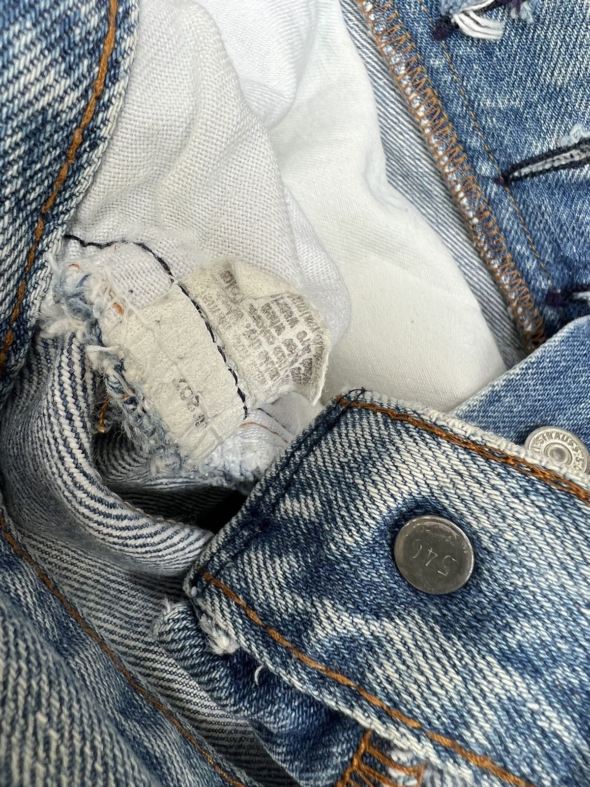 Levi's Vintage 80s Levi’s 501 Ripped Faded Blue Denim Jeans Size US 34 / EU 50 - 24 Thumbnail