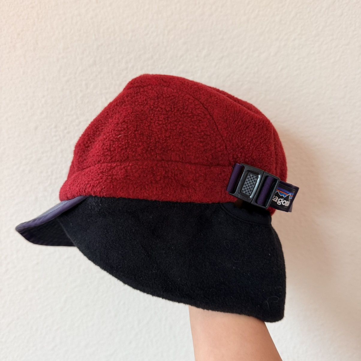 Patagonia Vintage 90s Patagonia Duckbill Synchilla Hat USA M Red Blue Size ONE SIZE - 3 Thumbnail