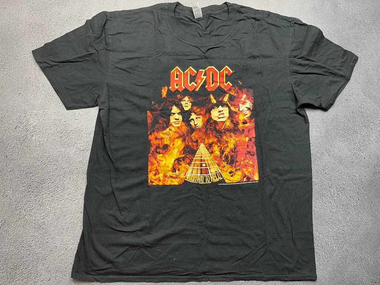 AC/DC AC/DC 2019World Tour Rock t shirt Size US XL / EU 56 / 4 - 1 Thumbnail