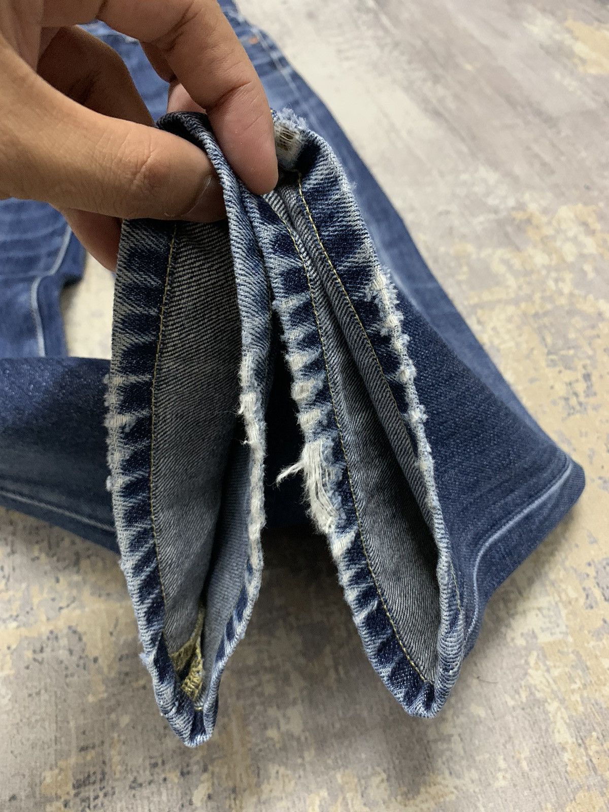 Japanese Brand Vtg Uniqlo Kaihara Slim Straight Selvedge Denim Jeans W31 Size US 31 - 7 Thumbnail