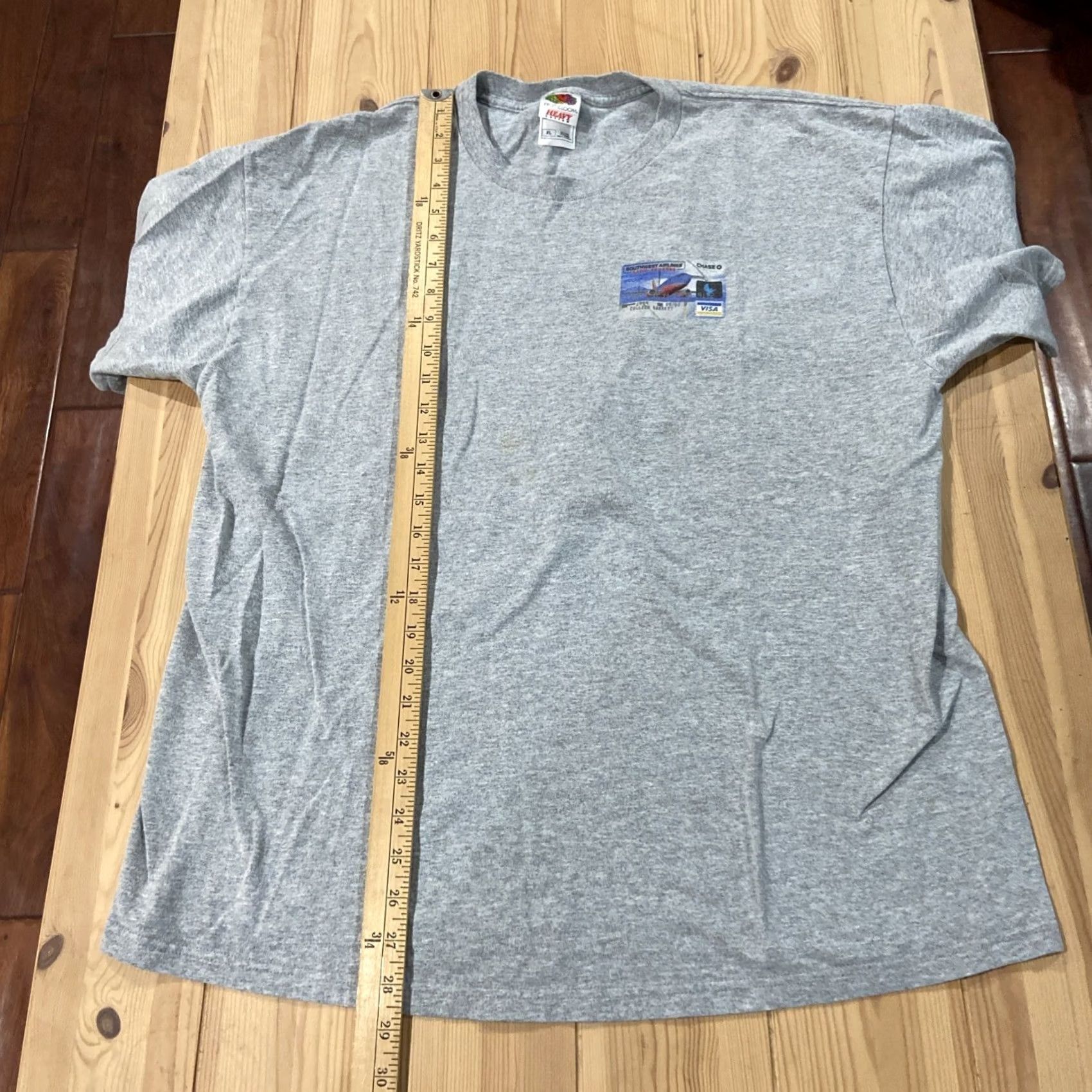 Fruit Of The Loom VINTAGE Chase Bank Credit Card T Shirt XL Gray Short Sleeve Men XL USA USA Chase Bank Credit Card Theme T-Shirt Size US XL / EU 56 / 4 - 4 Thumbnail