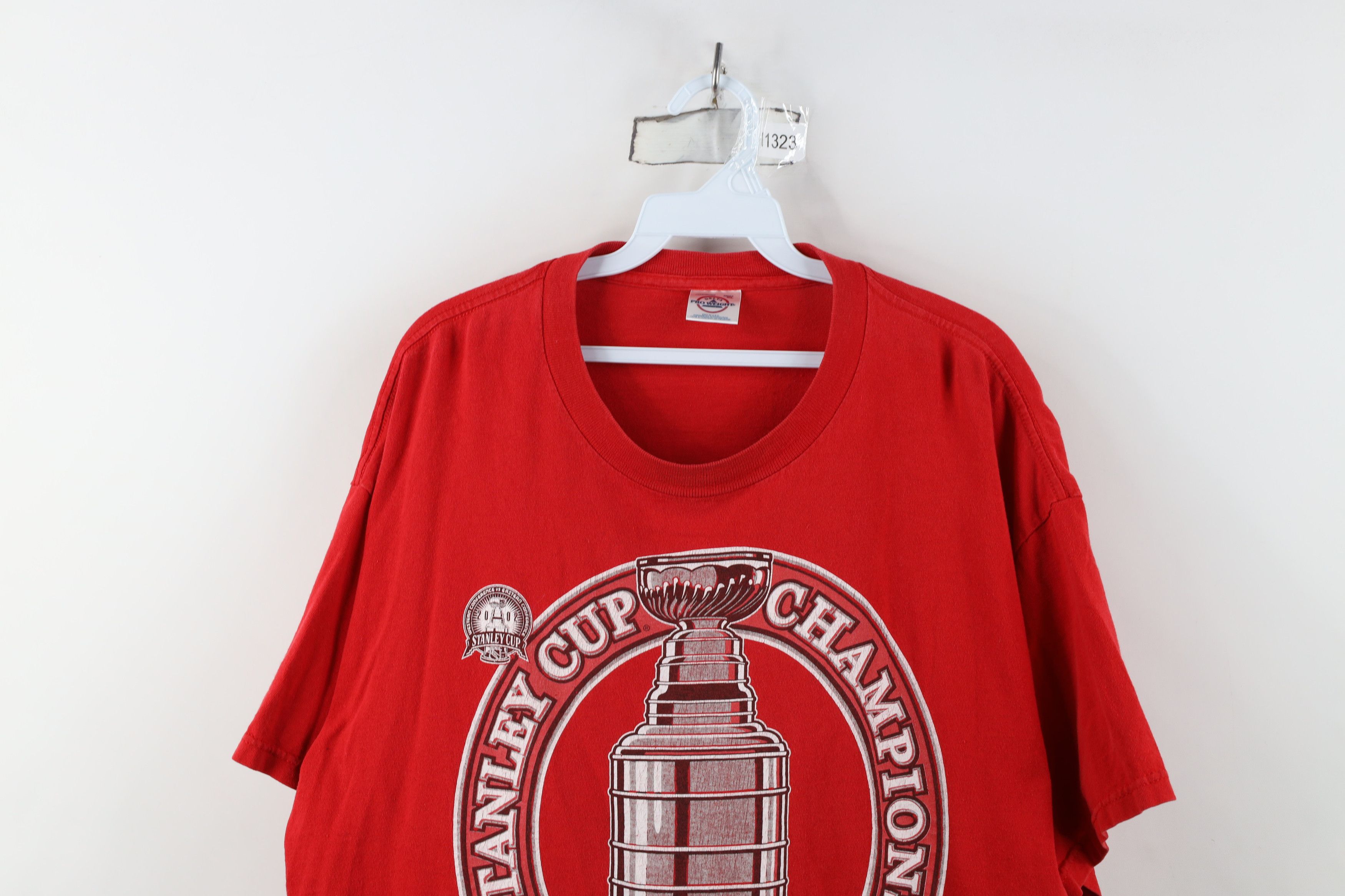 Vintage Vintage Y2K Cup Champs Detroit Red Wings Hockey T-Shirt Size US XL / EU 56 / 4 - 2 Thumbnail