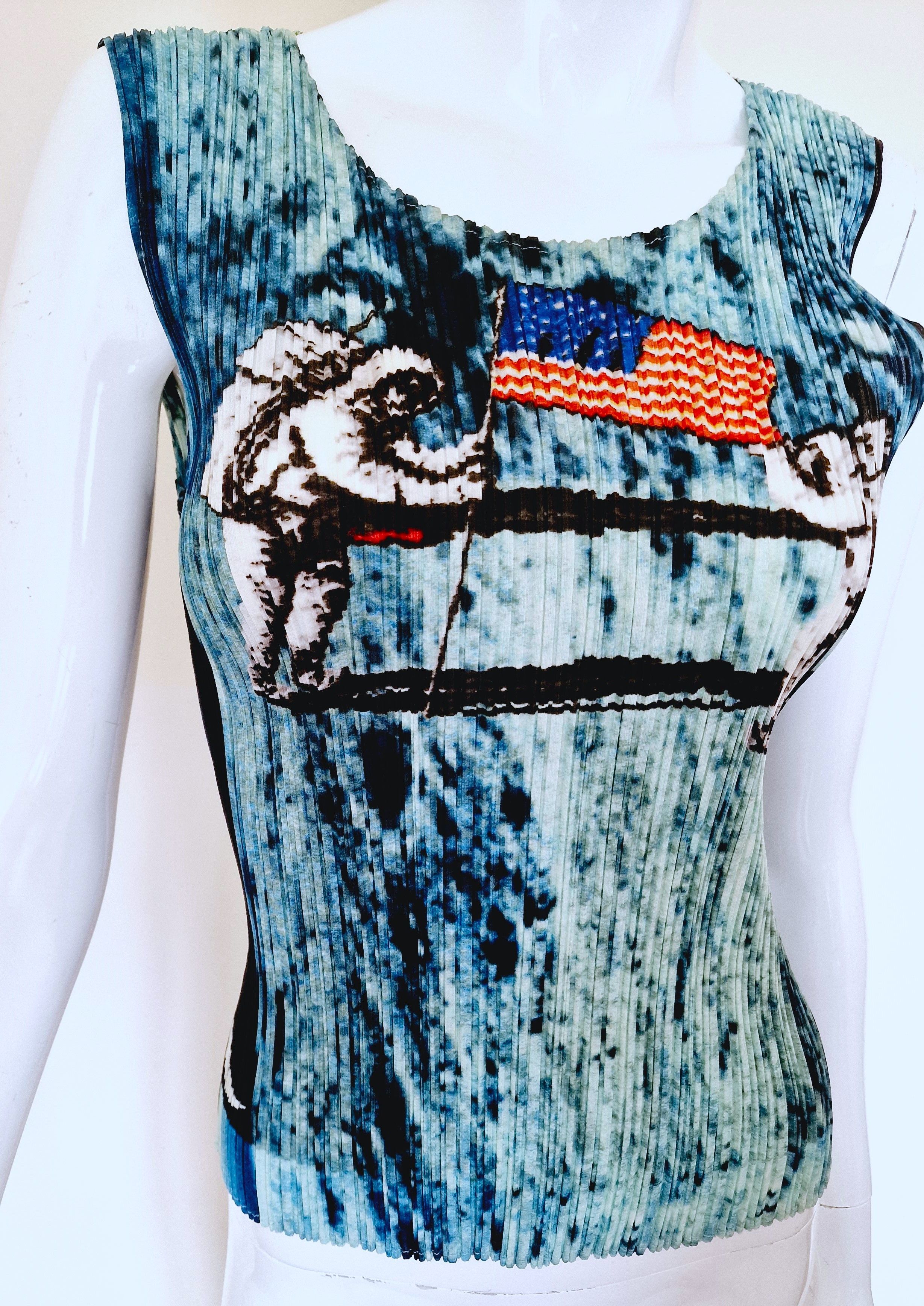 Pleats Please Issey Miyake Iconic Issey Miyake Astronaut Moon Pleats Please Top Tee Size M / US 6-8 / IT 42-44 - 4 Thumbnail