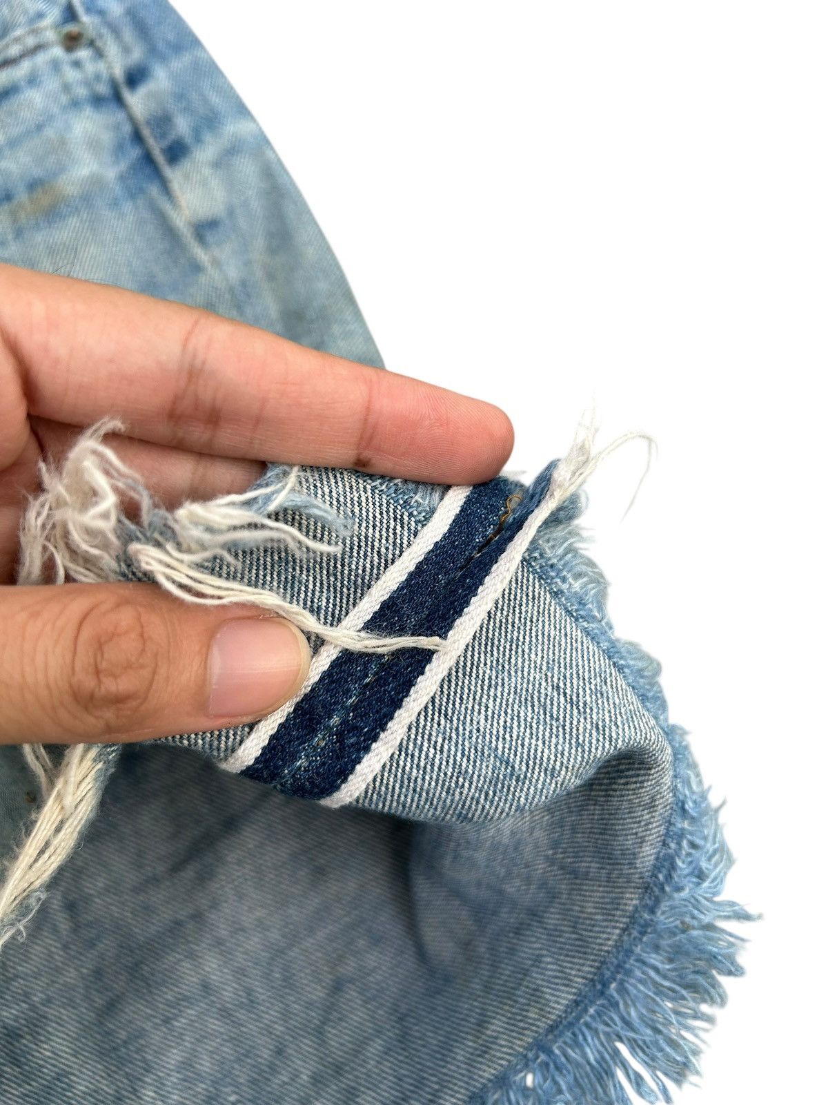 Levi's Thrashed 70s-80s Vintage Levis 6 Selvedge Short Denim jeans Size US 33 - 4 Thumbnail