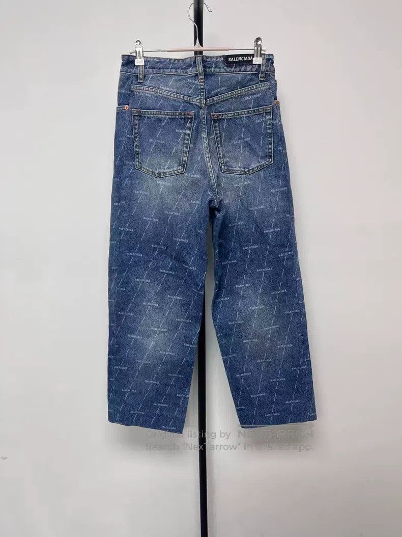 Balenciaga Balenciaga High Waisted Logo Printed Ankle Length Jeans Size 26" / US 2 / IT 38 - 2 Thumbnail