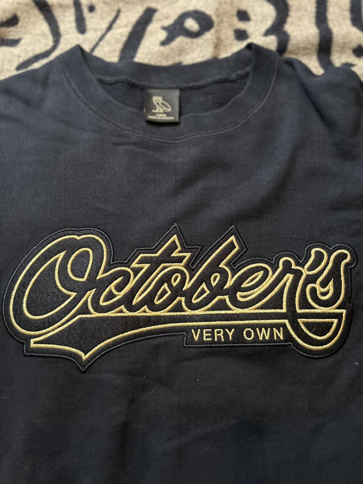 October's Very Own 2019 Script Crewneck Size US L / EU 52-54 / 3 - 2 Thumbnail