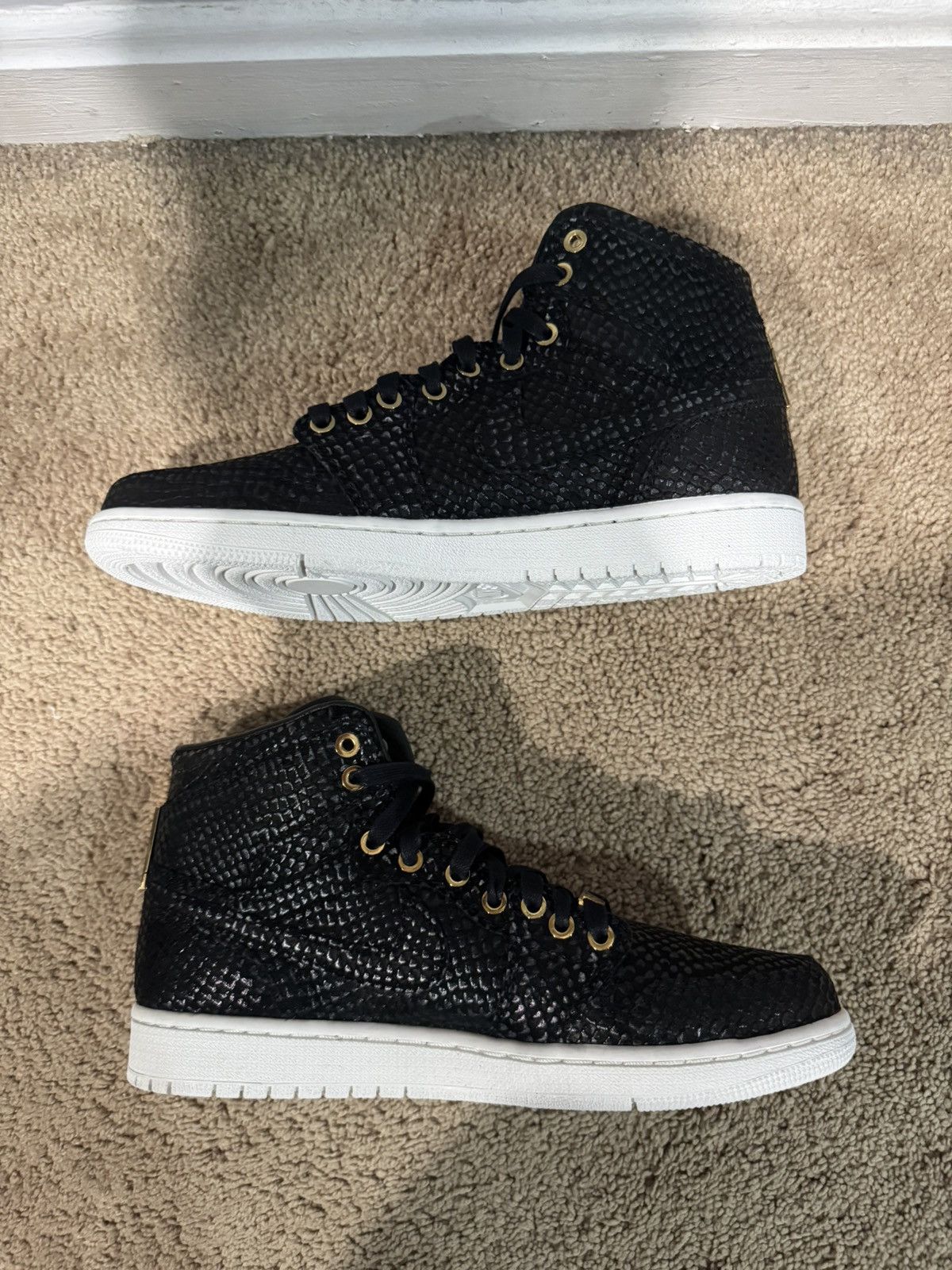 Jordan Brand Jordan 1 Pinnacle Black 2015 Size US 10 / EU 43 - 1 Thumbnail