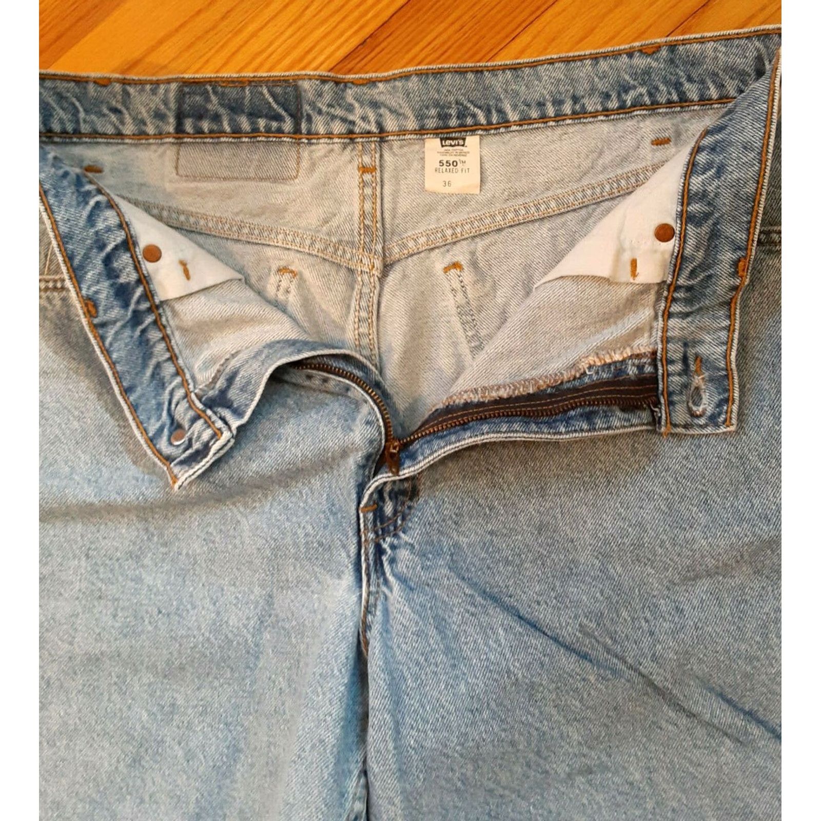 Levi's VINTAGE Levi's Orange Tab Blue Jeans Shorts Bermuda 36 Relaxed 90s Mens Blue Denim Cotton 550 Casual Size US 36 / EU 52 - 2 Thumbnail