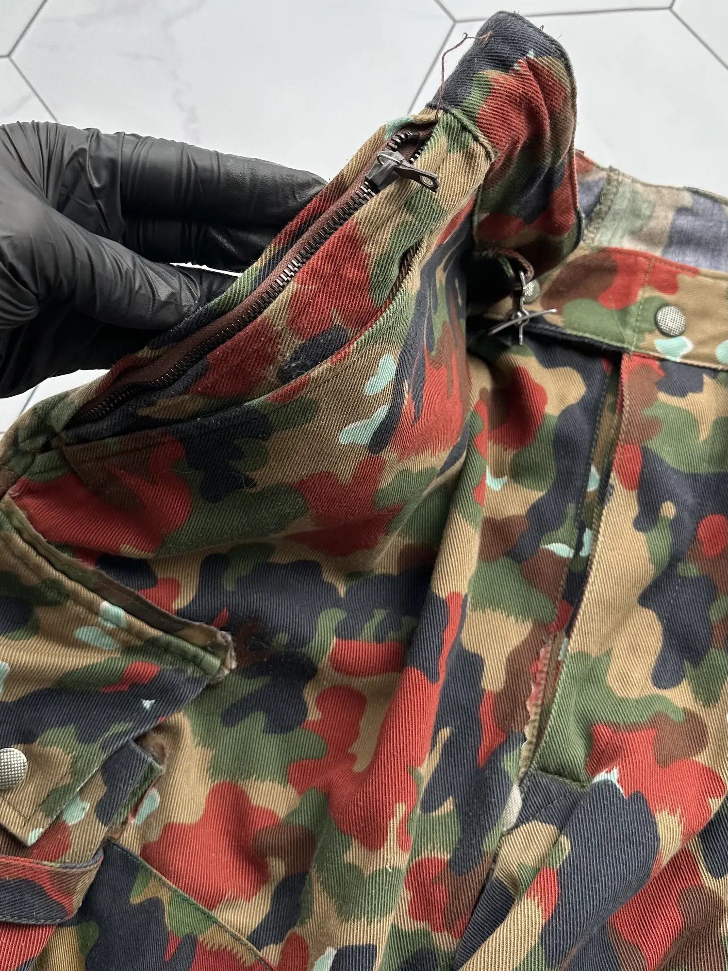 Japanese Brand Vintage Military Cargo Bondage Pants (B601)E2 Size US 36 / EU 52 - 8 Thumbnail