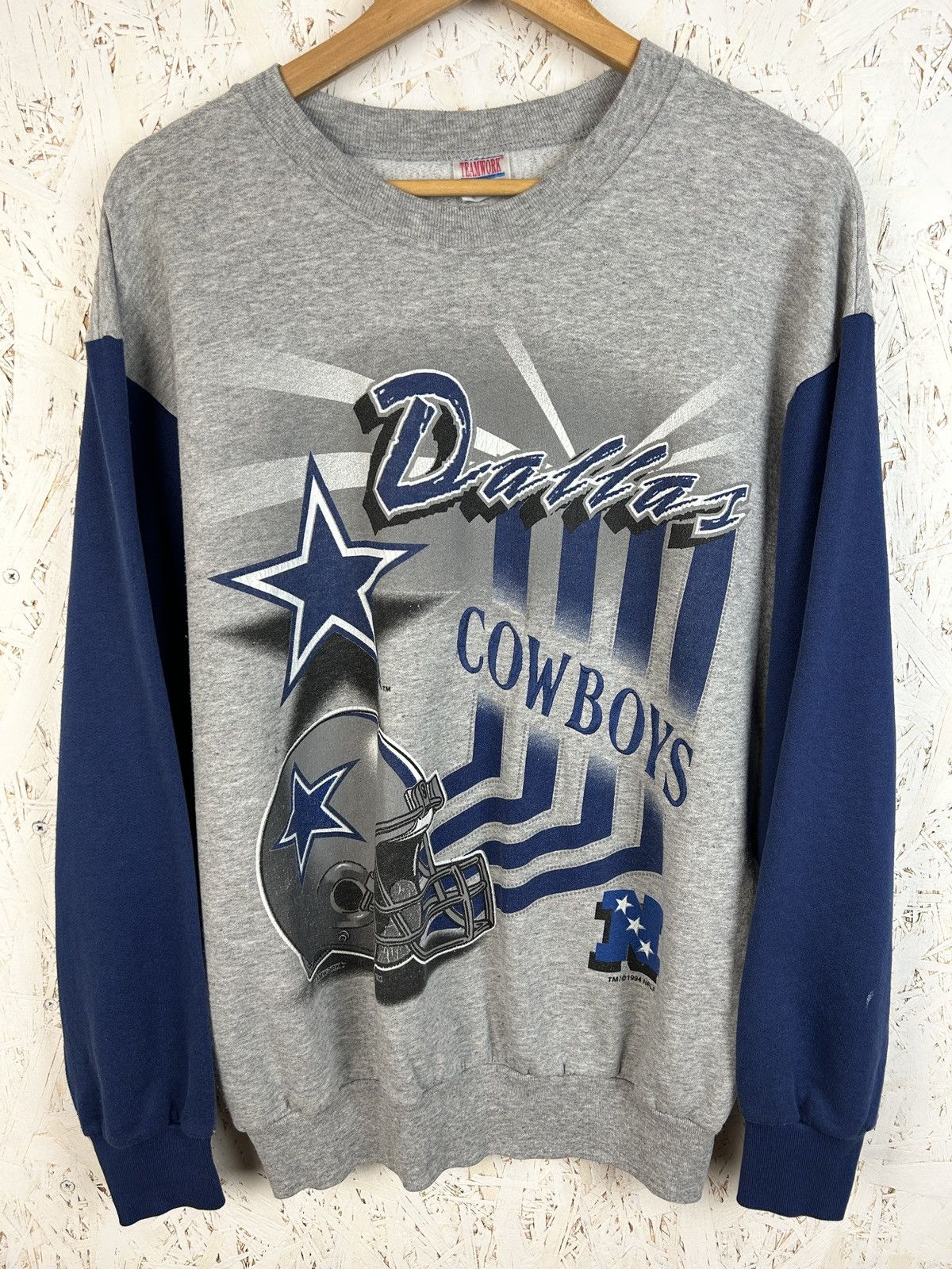 NFL Vintage Dallas Cowboys NFL 1994 Teamwork AOP Sweatshirt Size US XL / EU 56 / 4 - 1 Thumbnail