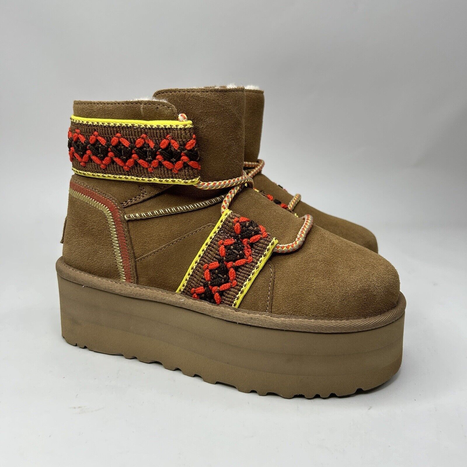 Ugg UGG Classic Mini II Braid Platform Boots “Chestnut Suede” Size US 5 / IT 35 - 1 Thumbnail