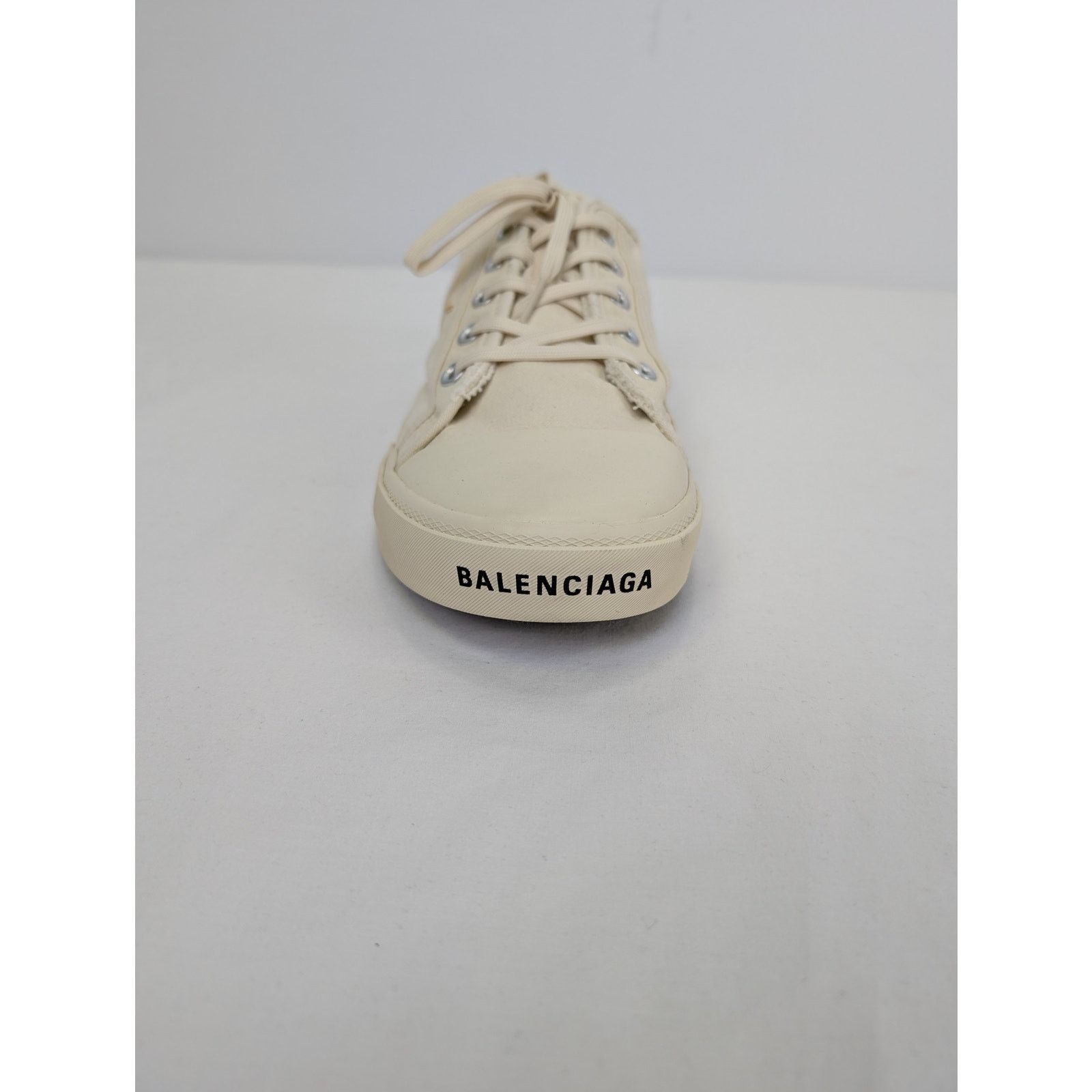 Balenciaga o1rshd1 Mule Destroyed Rubber Sole Paris Mule in White Size US 10 / EU 43 - 16 Thumbnail