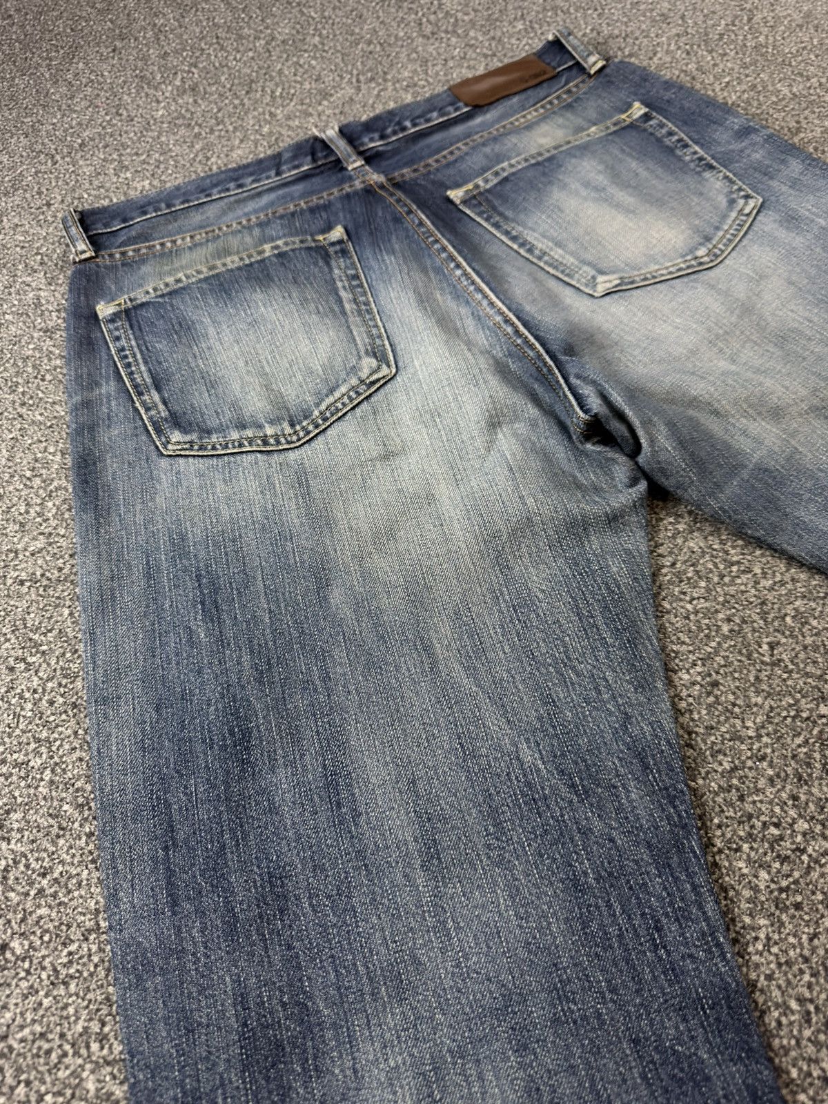 Fashion Victim Vintage 90s Uniqlo Whisker Faded Wash Distressed Denim W32 Size US 32 / EU 48 - 9 Thumbnail