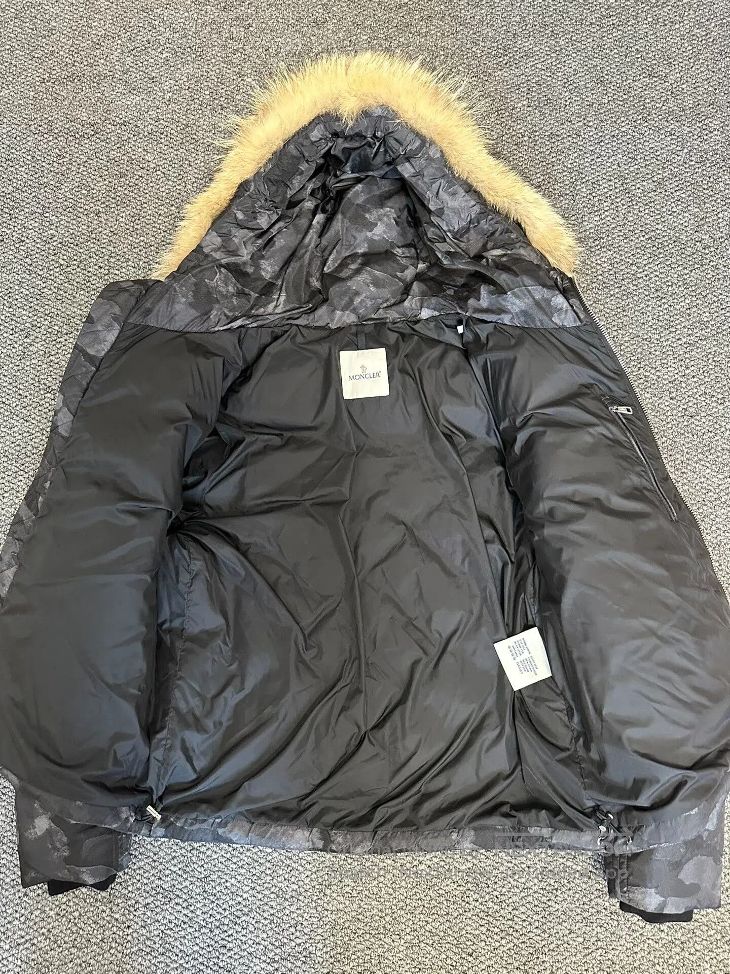 Moncler moncler down jacket with fur hood. Size US M / EU 48-50 / 2 - 4 Thumbnail