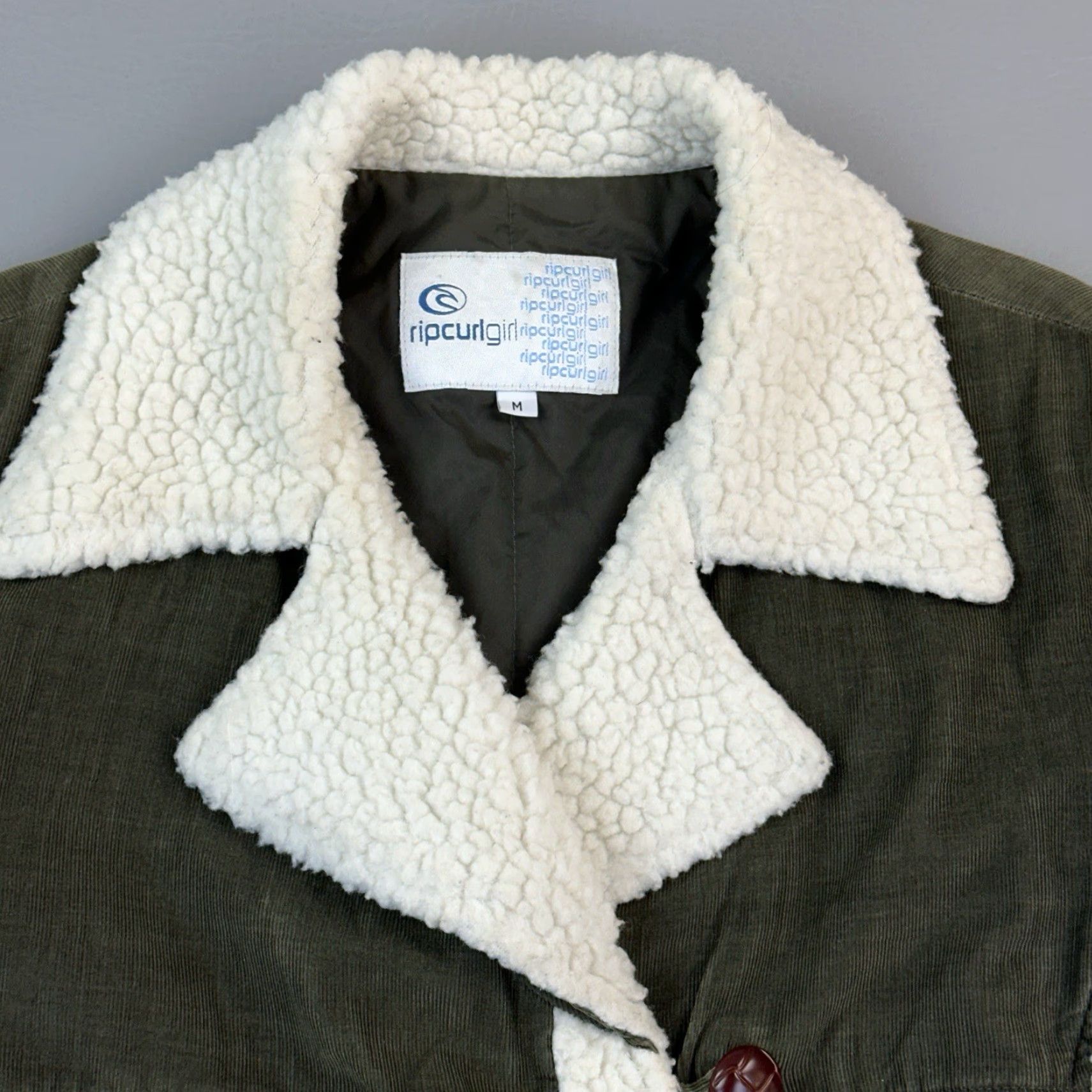 Rip Curl VINTAGE Rip Curl Jacket Womens Medium Green Corduroy Sherpa Lined Outdoor Y2K Size M / US 6-8 / IT 42-44 - 4 Thumbnail