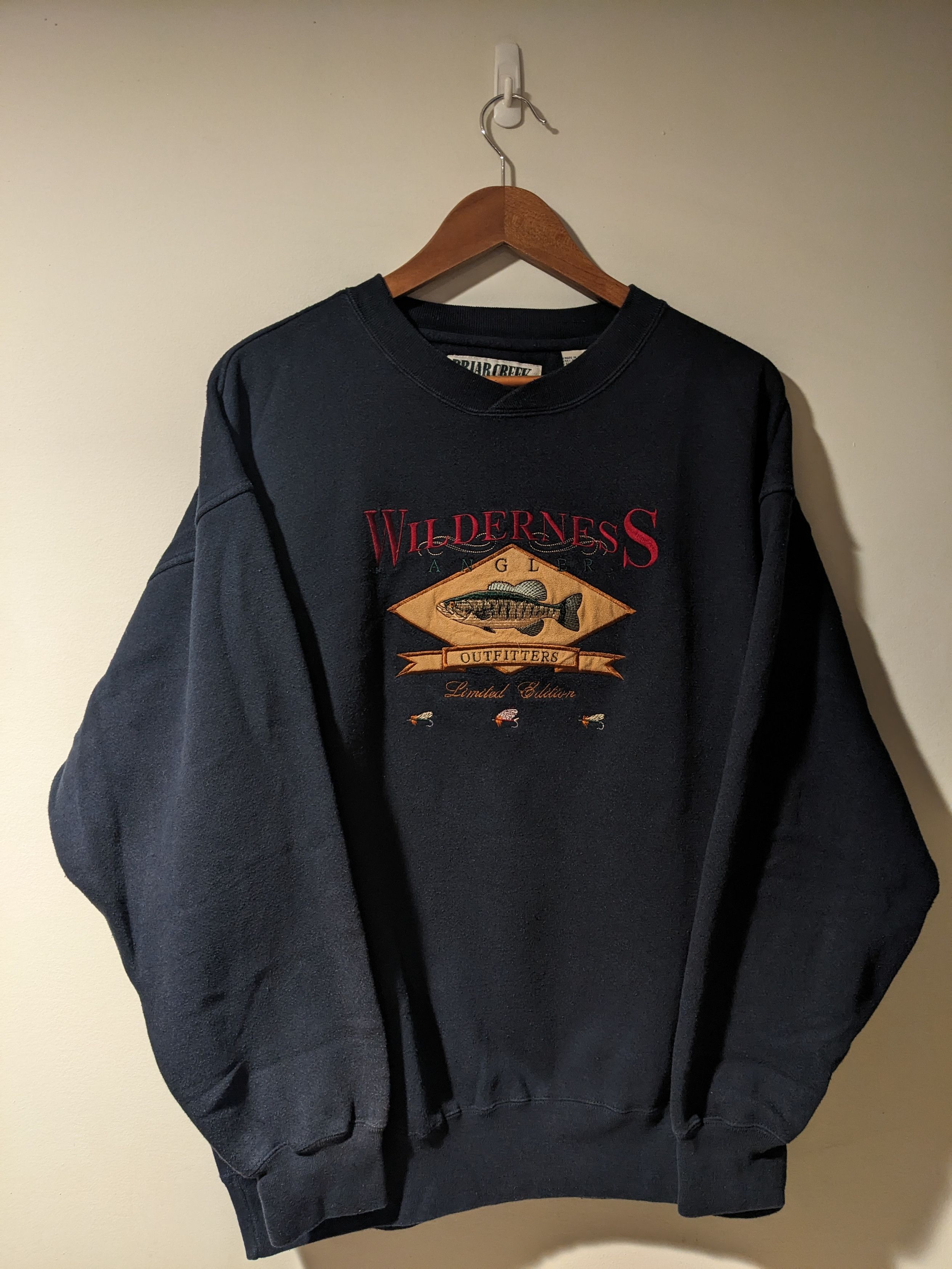 Vintage Vintage 90s Wilderness Angler Fish Animal Nature Sweatshirt Size US XL / EU 56 / 4 - 1 Thumbnail