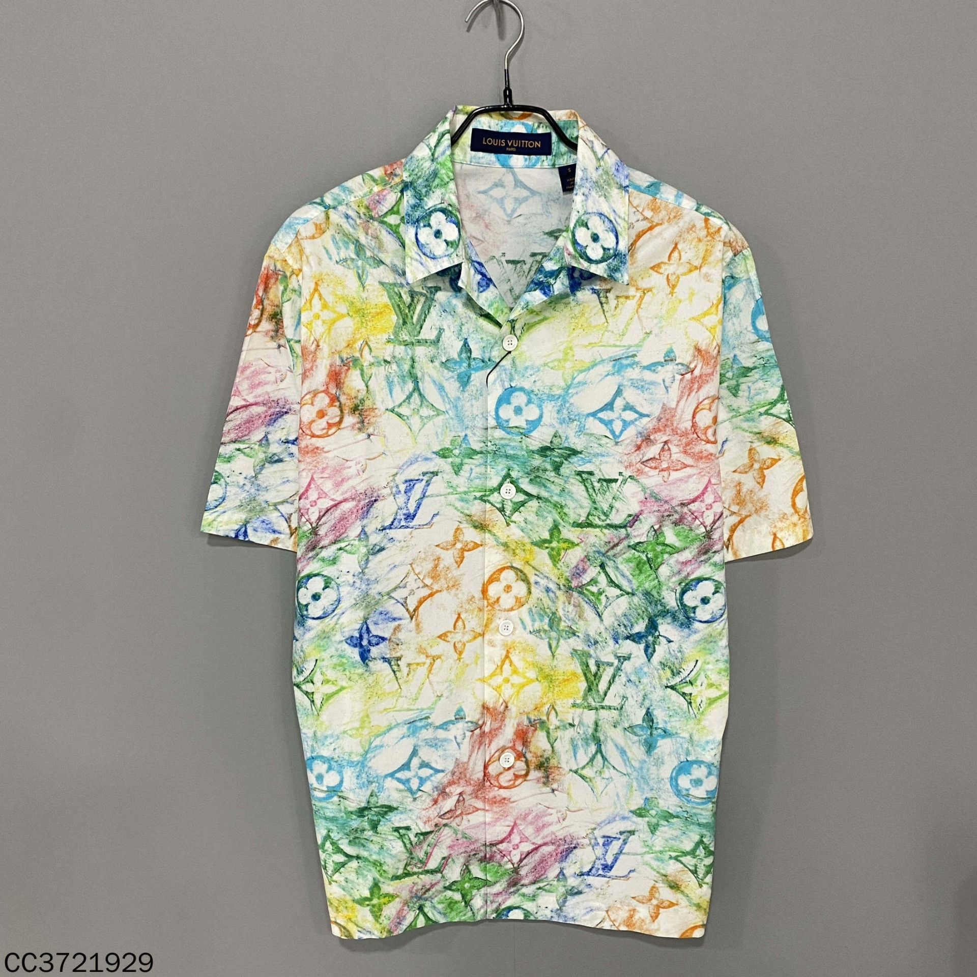 Louis Vuitton Louis Vuitton Graphic Shirt s Men Size US S / EU 44-46 / 1 - 1 Thumbnail