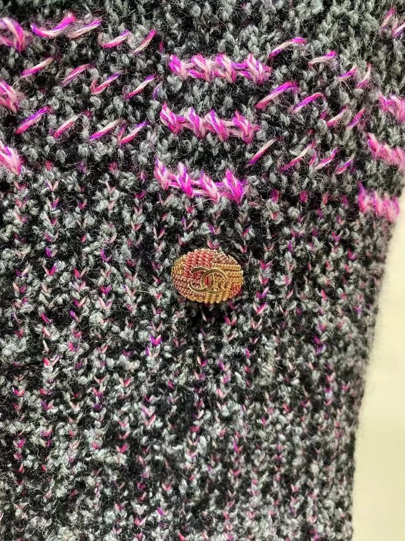 Chanel Chanel Cashmere knitted vest Nextarrow-2505 Size XS / US 0-2 / IT 36-38 - 3 Thumbnail
