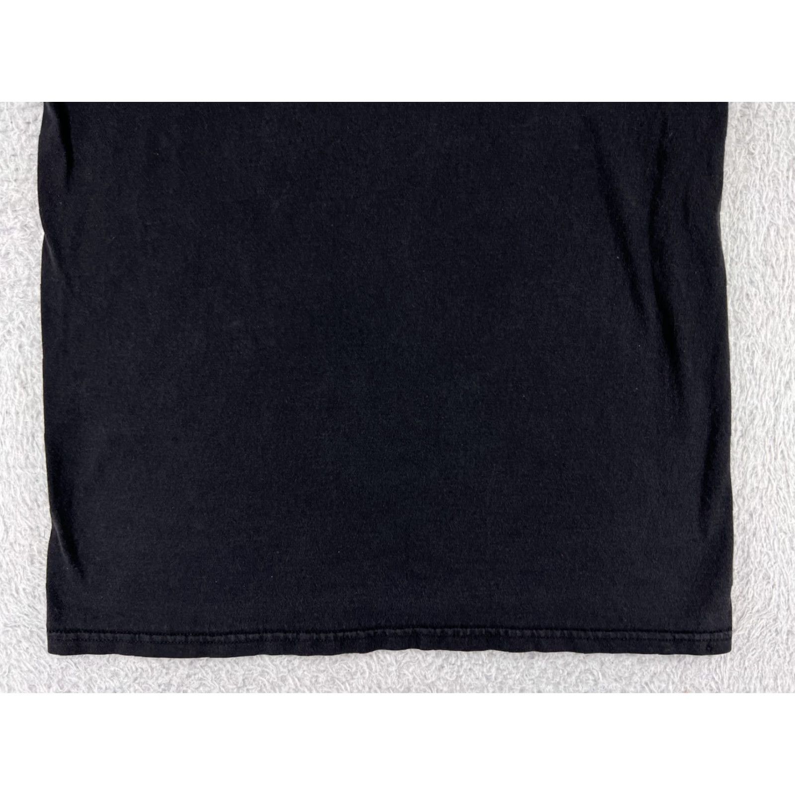 Vintage Santa Cruz Men Shirt M Black Short Sleeve Crew Logo 90s California Mens Shirt Logo Size US M / EU 48-50 / 2 - 7 Thumbnail