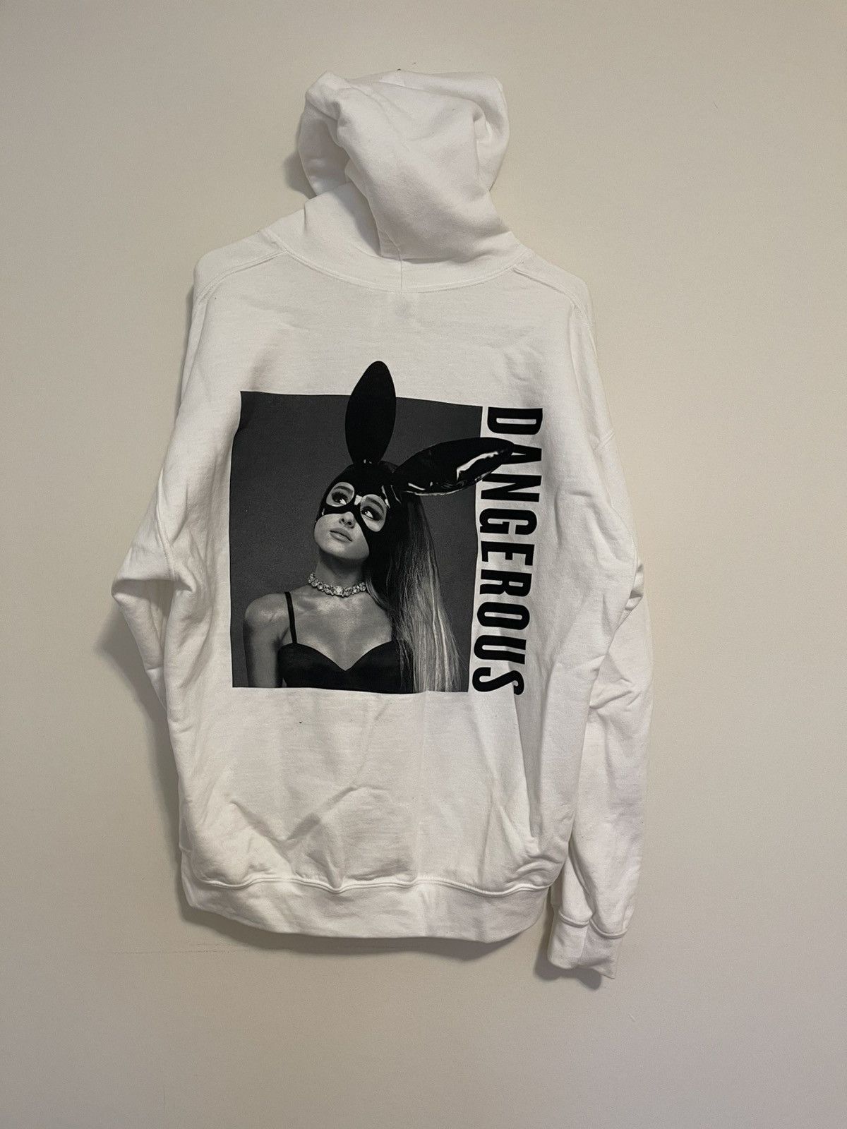 ARIANA GRANDE Dangerous Woman Hoodie