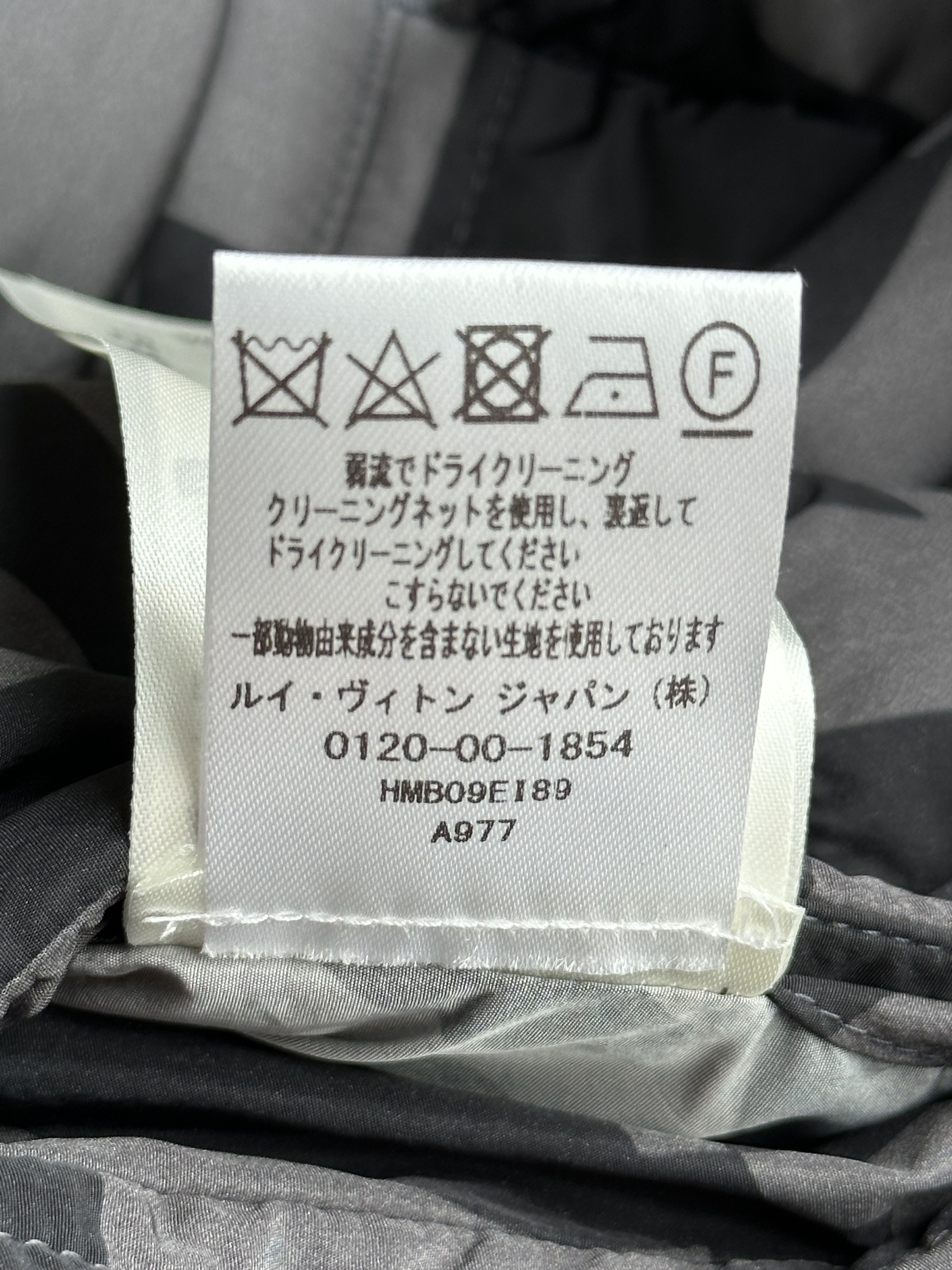 Louis Vuitton Louis Vuitton Grey & Black Flower Monogram Quilted Jacket Size US M / EU 48-50 / 2 - 7 Thumbnail