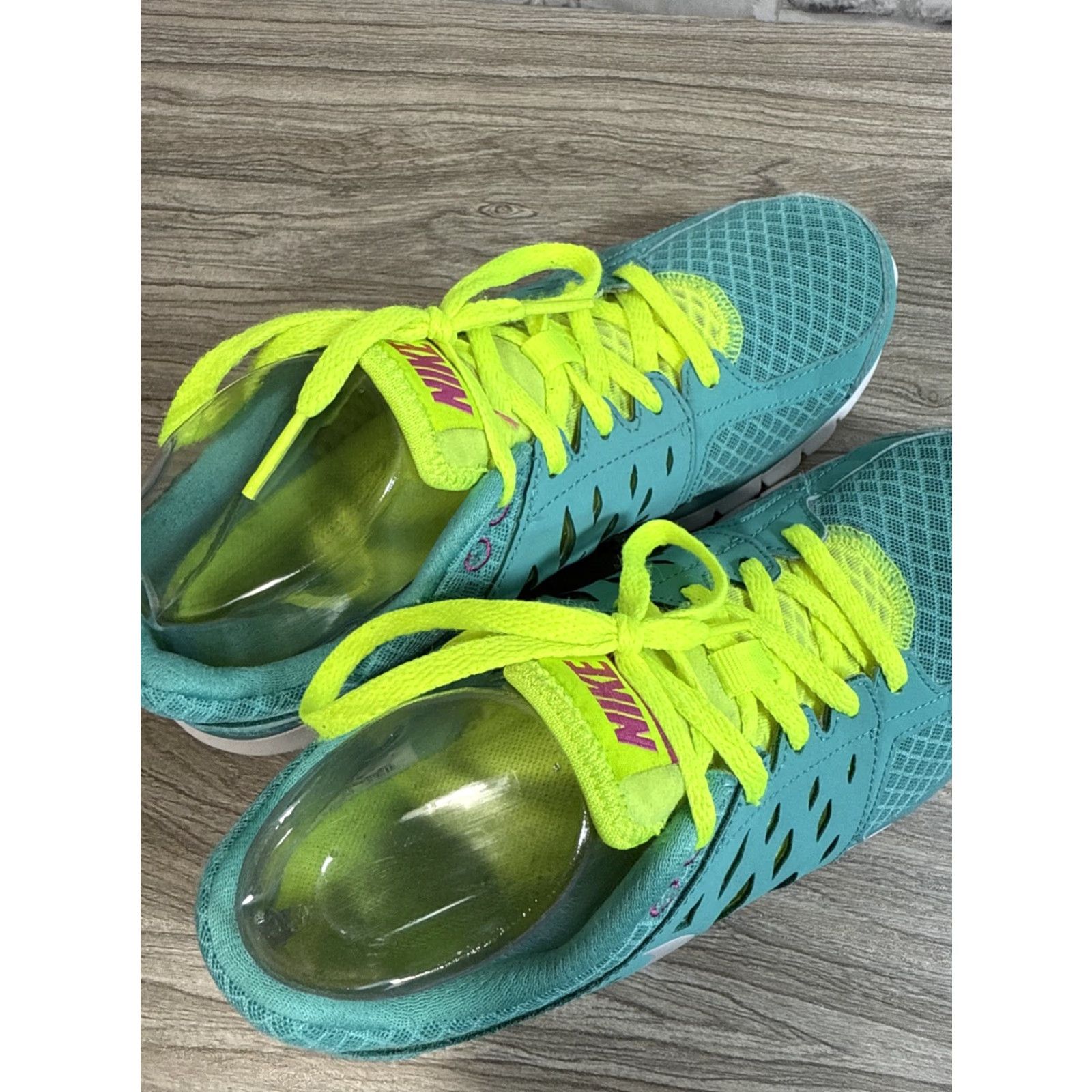 Nike Nike Flex 2013 Run Low Shoe Women 8 Blue Green Yellow 580440-300 Sneakers Size US 8 / IT 38 - 5 Thumbnail