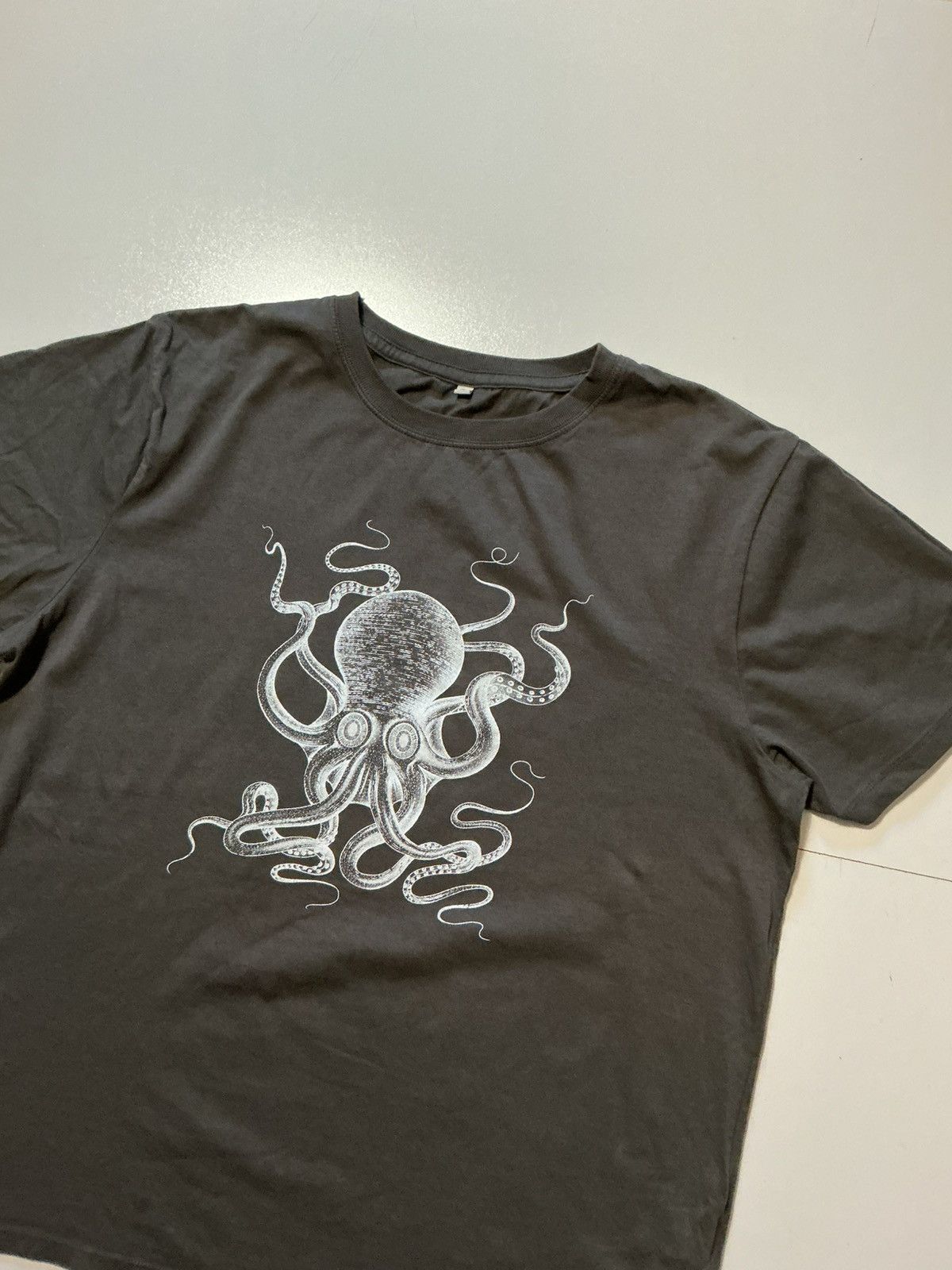 Other PK Porthcurno Museum Global Electric Octopus T-Shirt Size US L / EU 52-54 / 3 - 3 Thumbnail