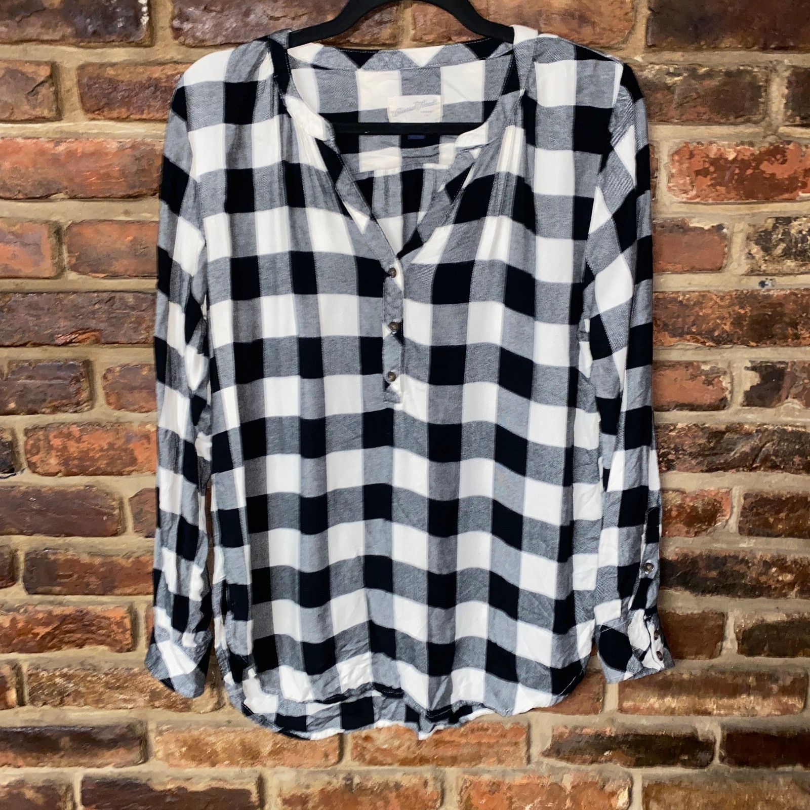 Other Universal Thread Black White Plaid V-Neck Twill Top Small Size S / US 4 / IT 40 - 2 Thumbnail