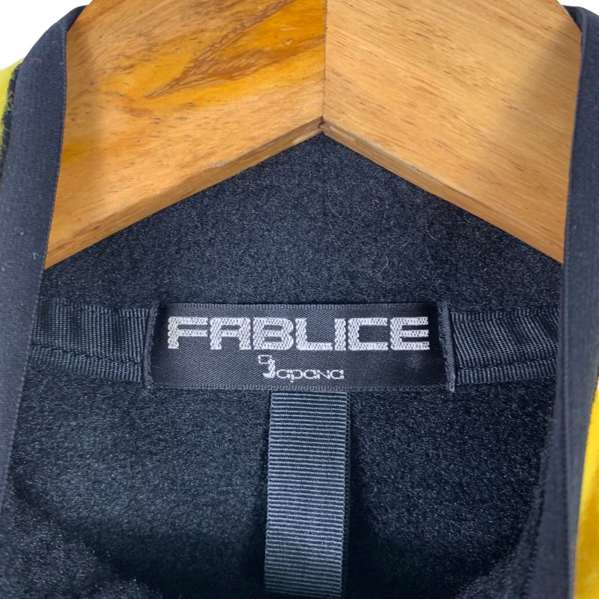 Vintage FABLICE Outdoor Sportswear Small Logo Fleece Half Button Size US L / EU 52-54 / 3 - 6 Thumbnail